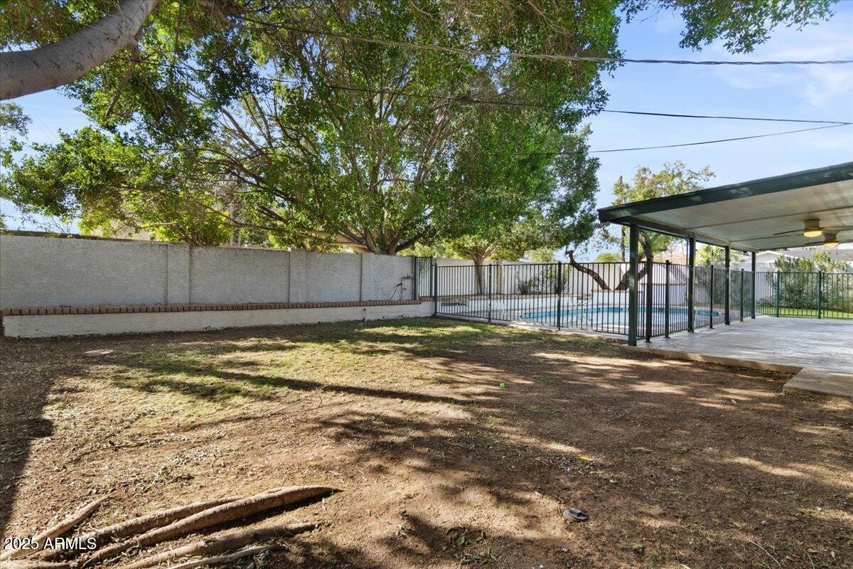 1101 E MARLETTE Avenue