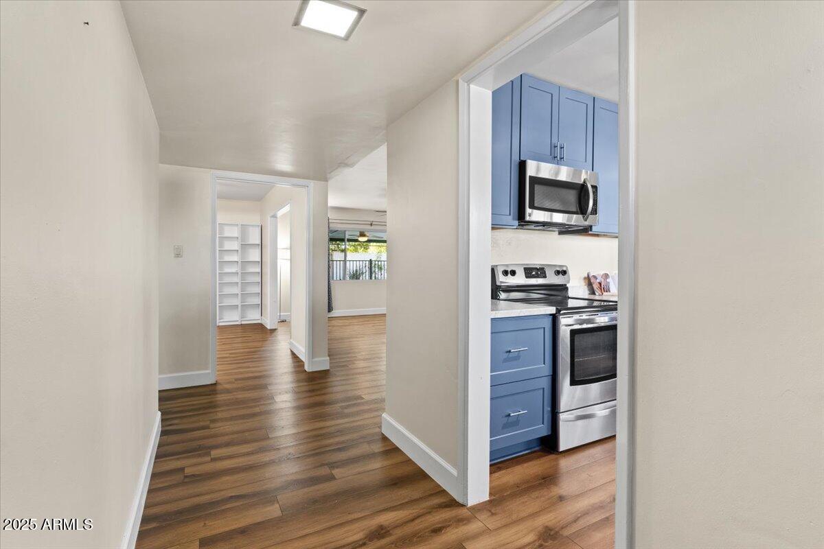 1101 E MARLETTE Avenue