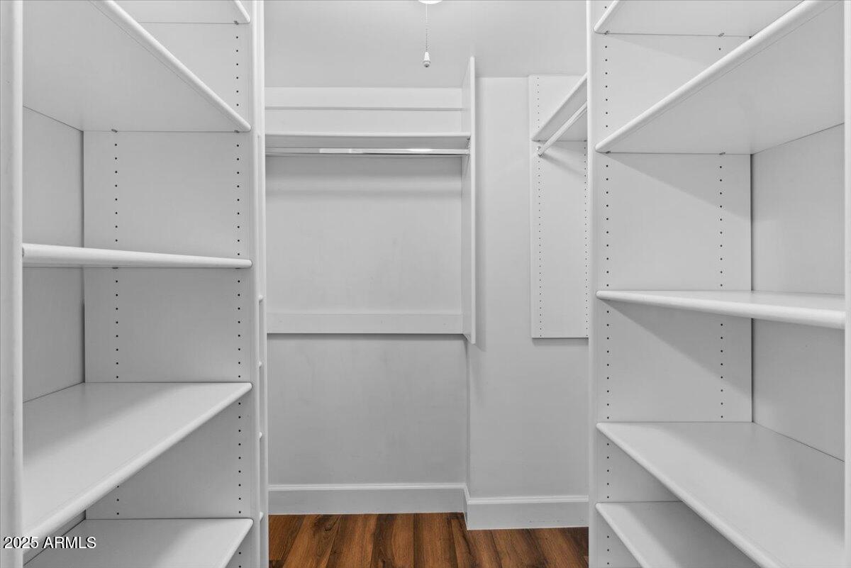 1101 E MARLETTE Avenue