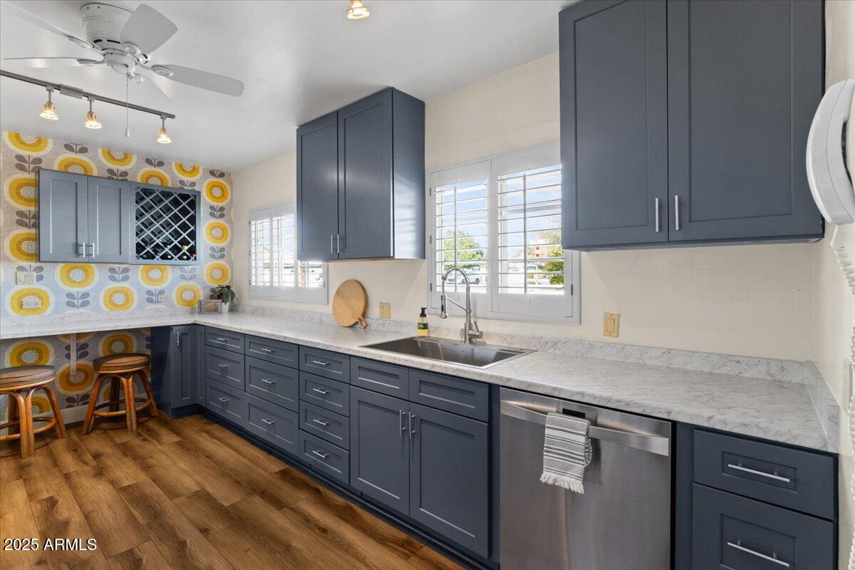 1101 E MARLETTE Avenue