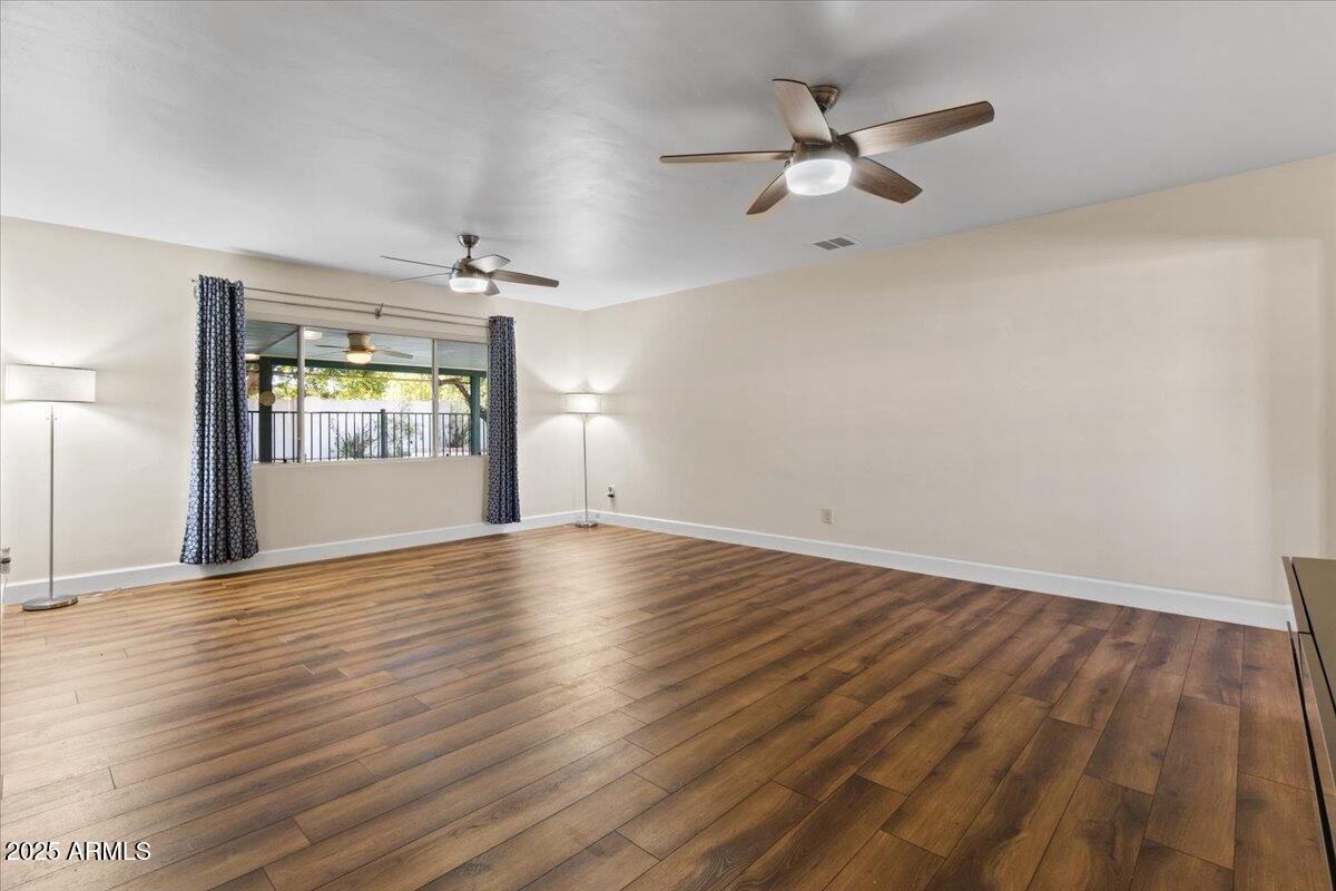 1101 E MARLETTE Avenue