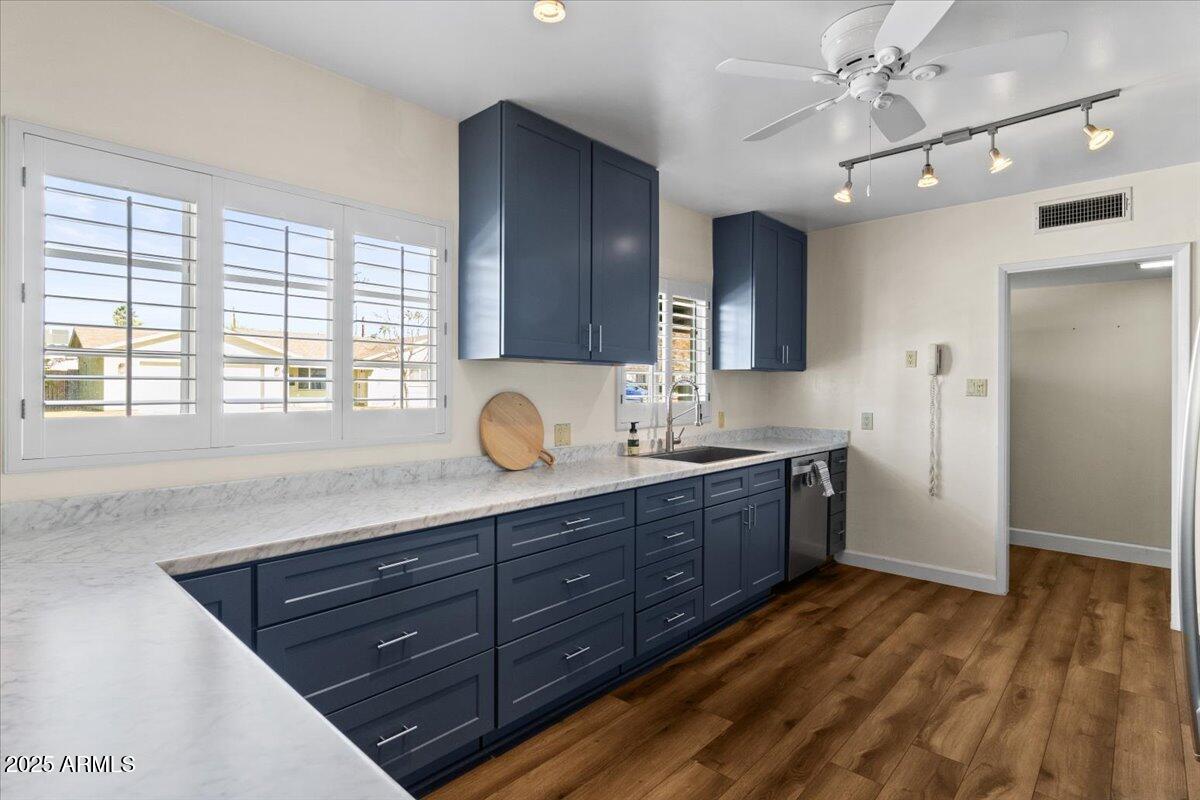 1101 E MARLETTE Avenue