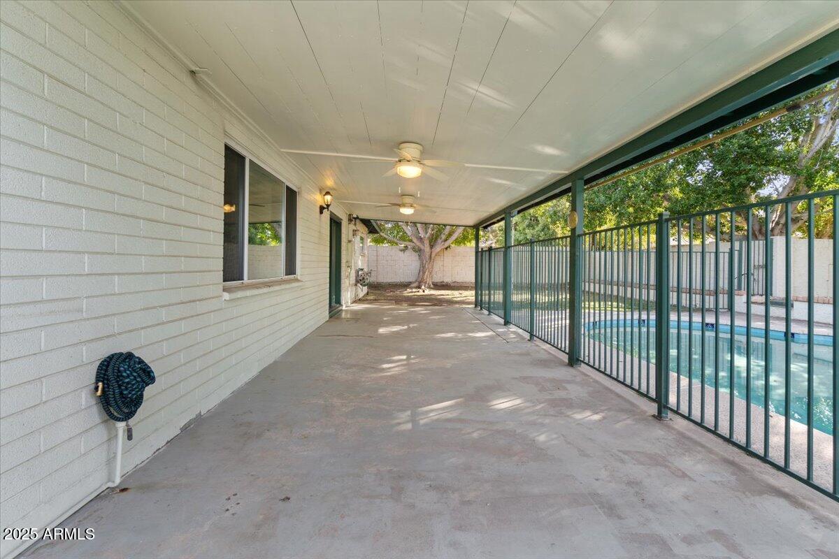 1101 E MARLETTE Avenue