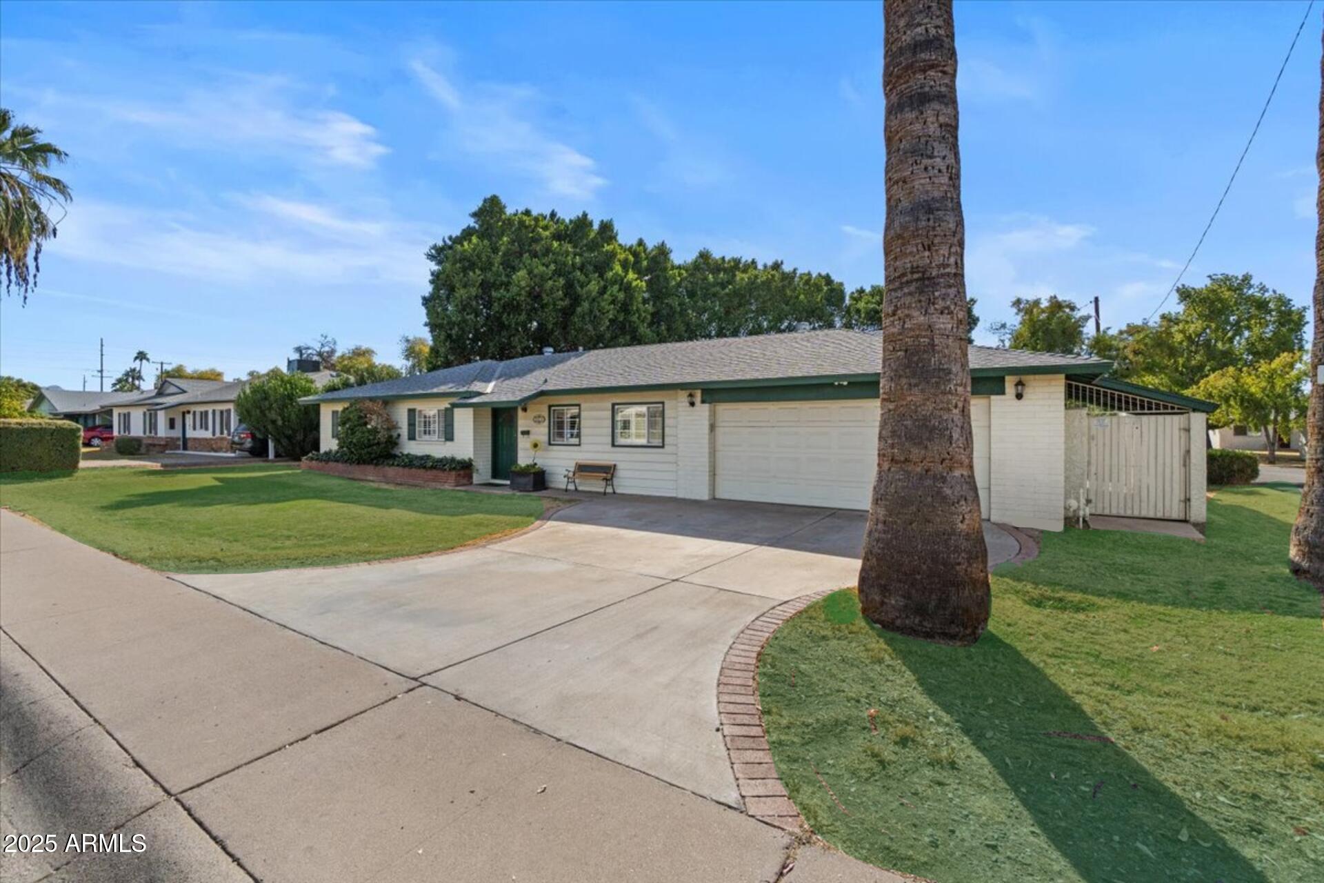 1101 E MARLETTE Avenue