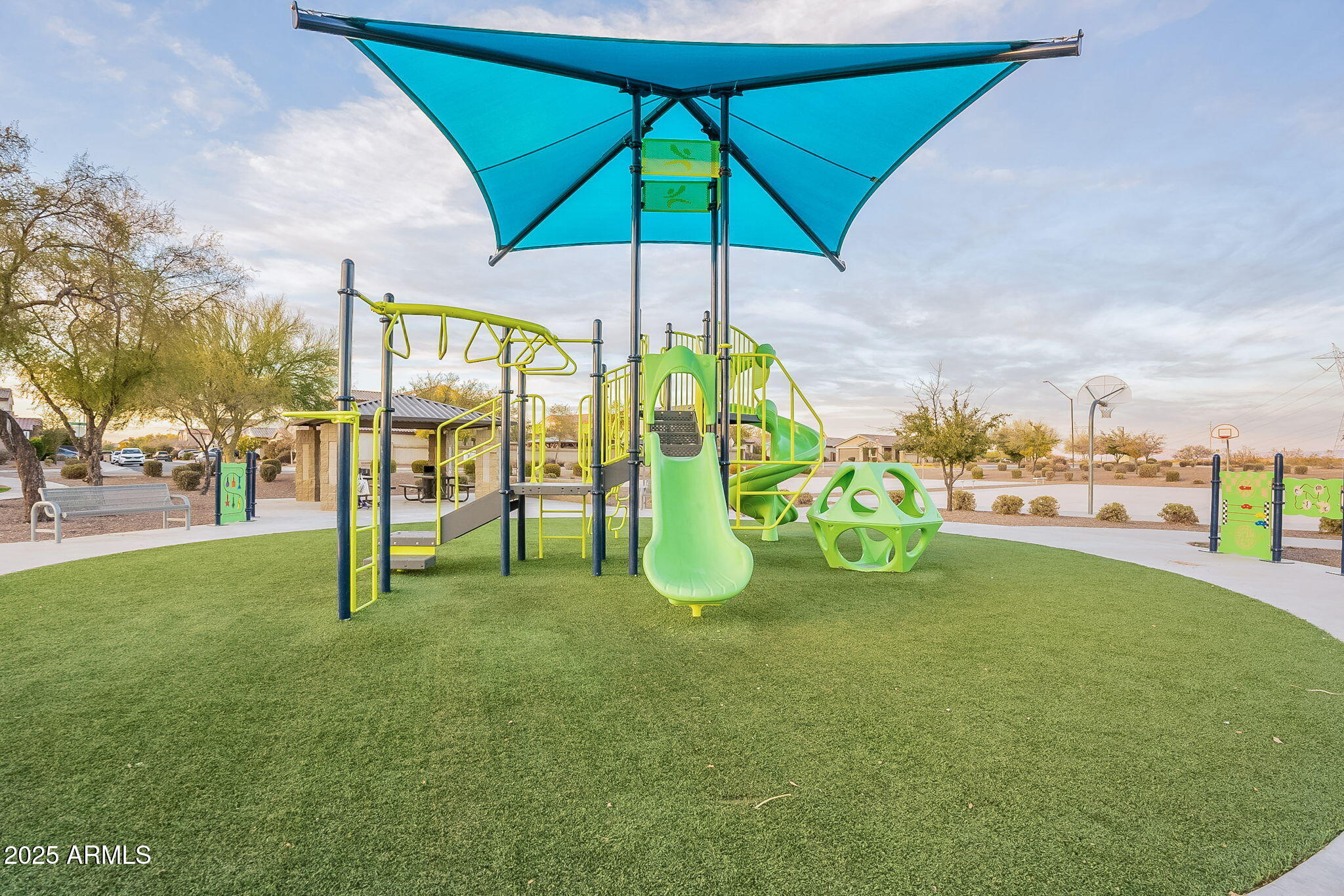 12133 W DESERT MOON Way