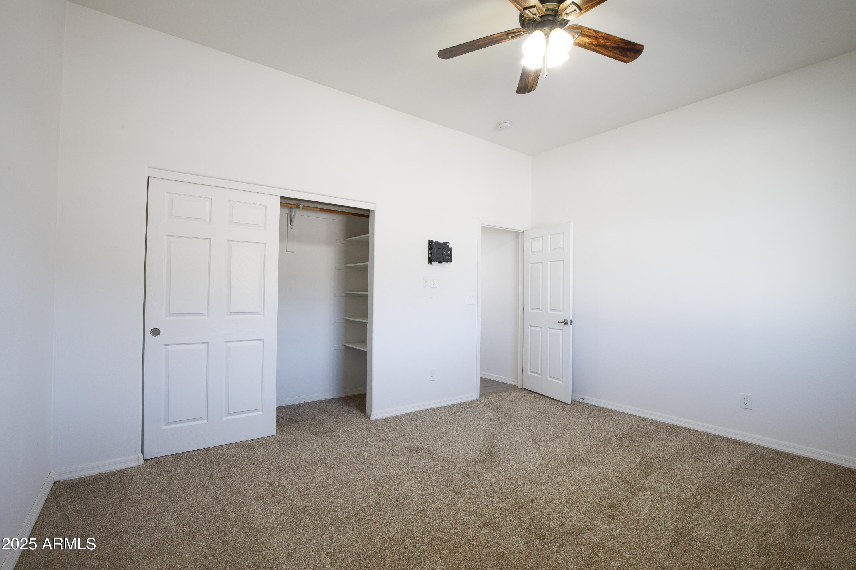 2213 W VIRGIL Drive