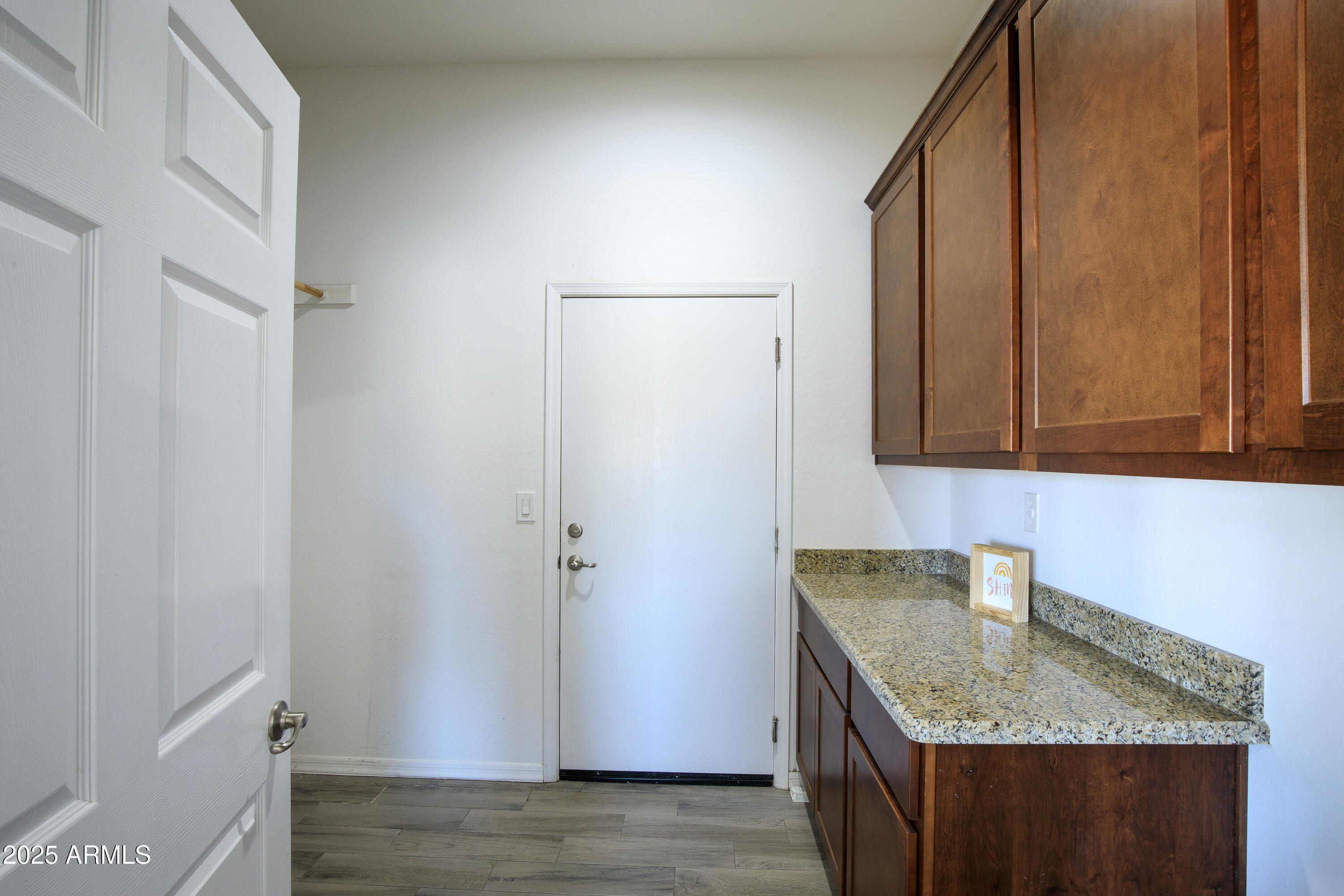 2213 W VIRGIL Drive
