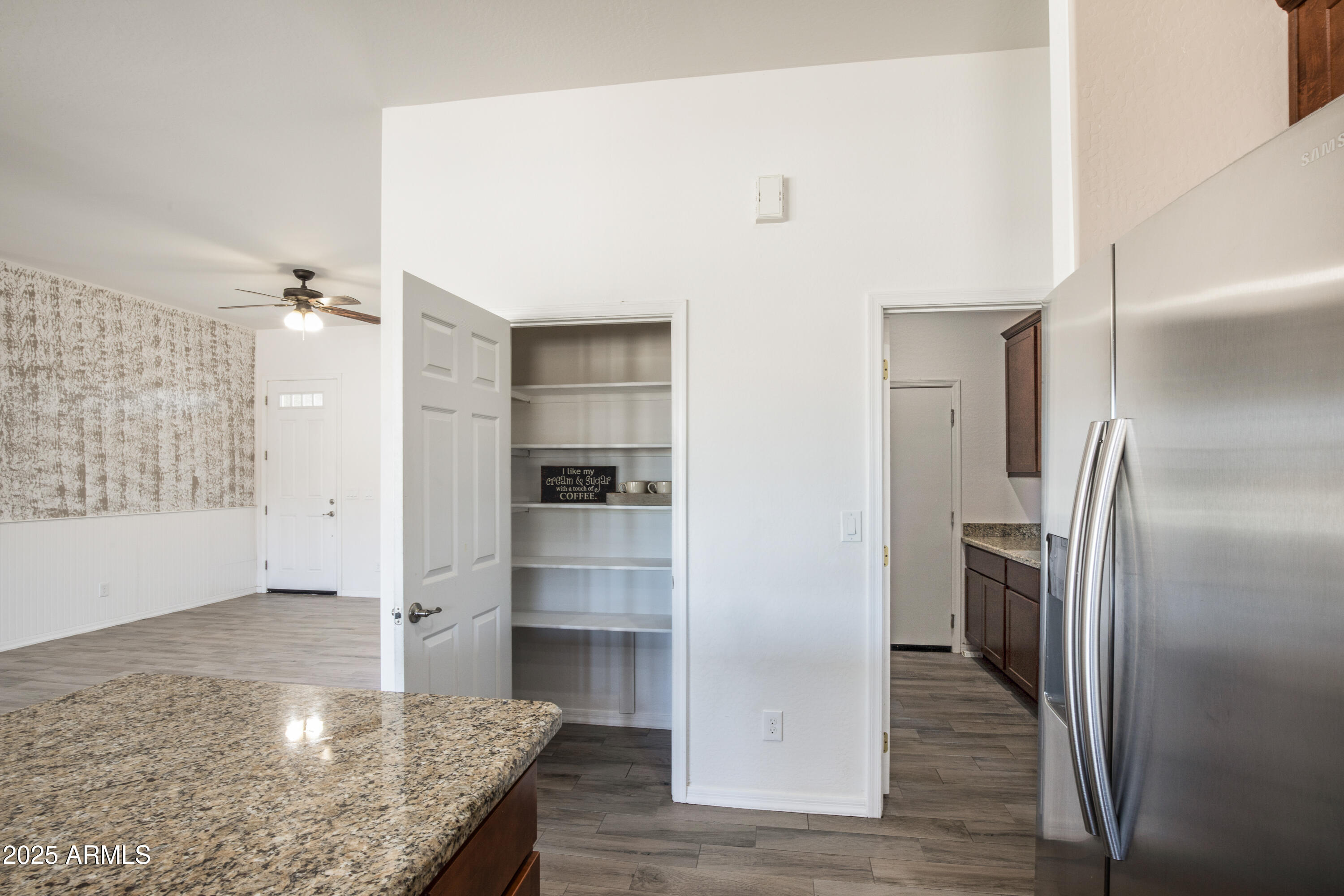 2213 W VIRGIL Drive