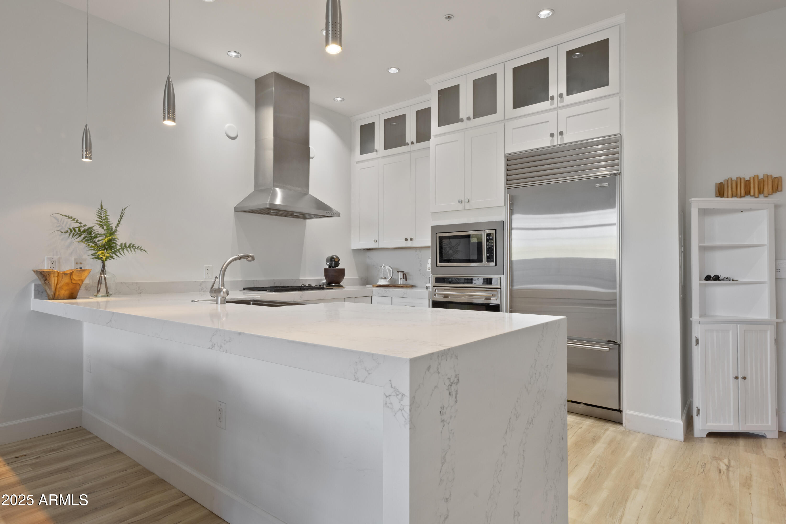 15215 N KIERLAND Boulevard # 106