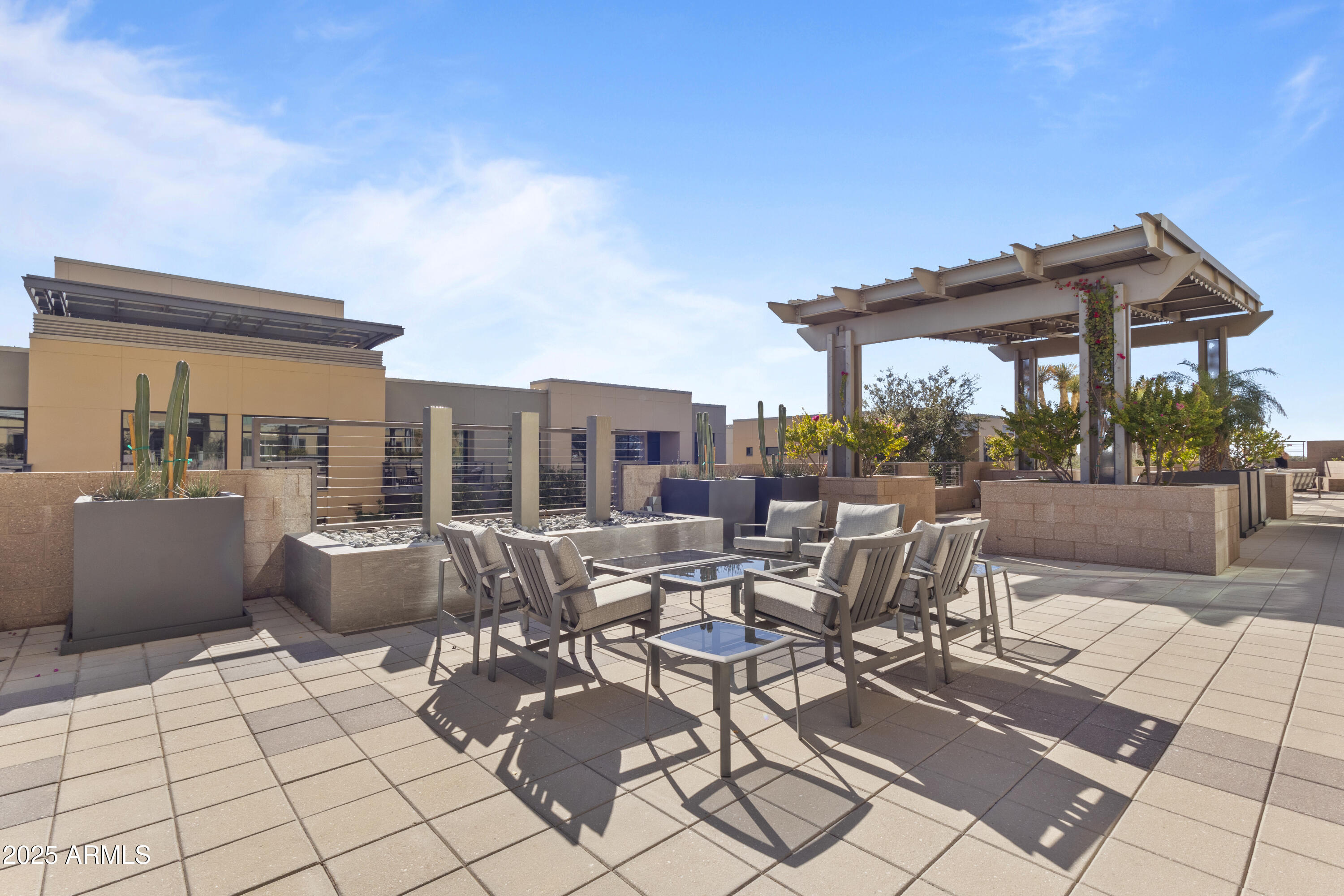 15215 N KIERLAND Boulevard # 106