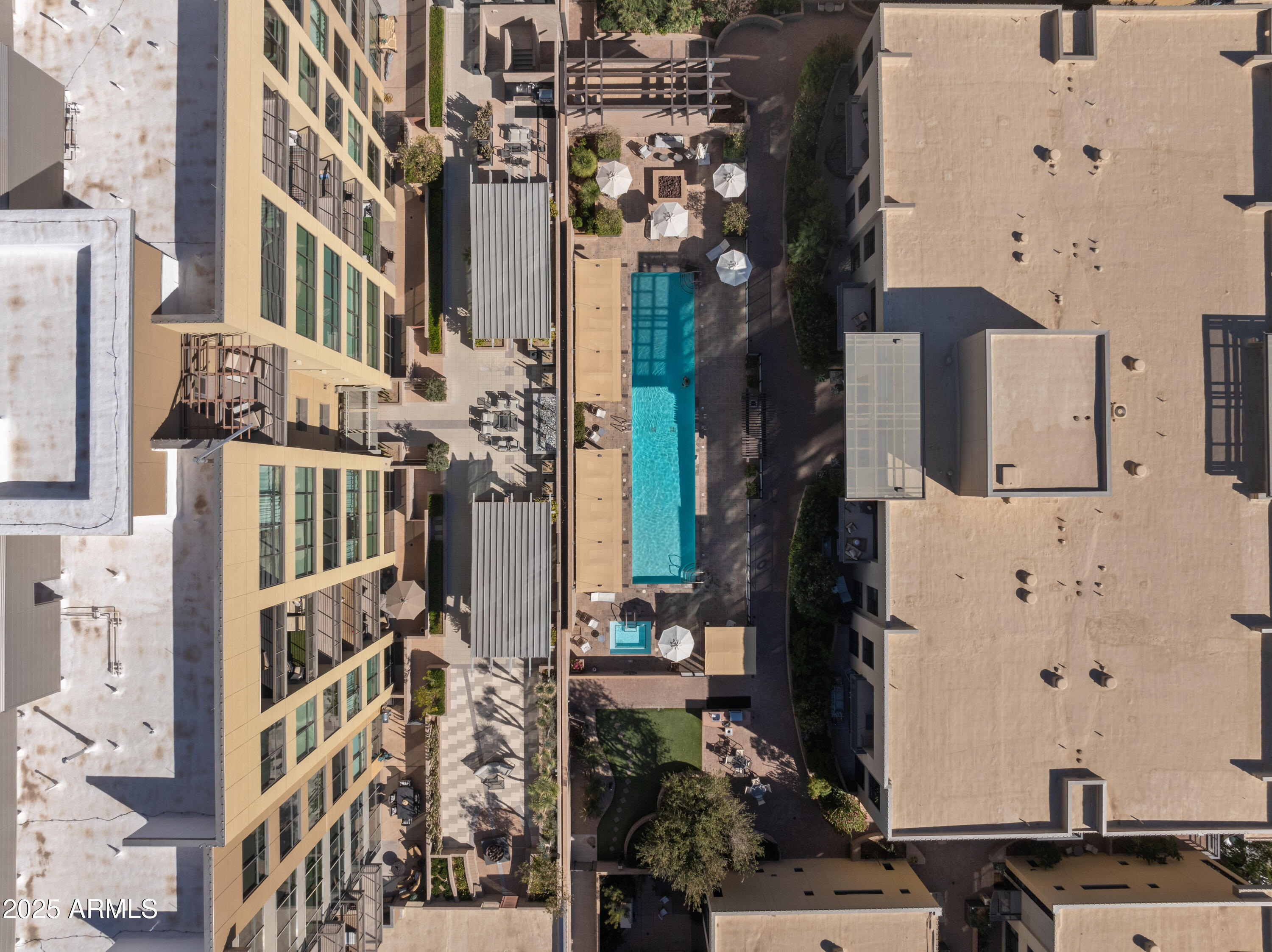 15215 N KIERLAND Boulevard # 106