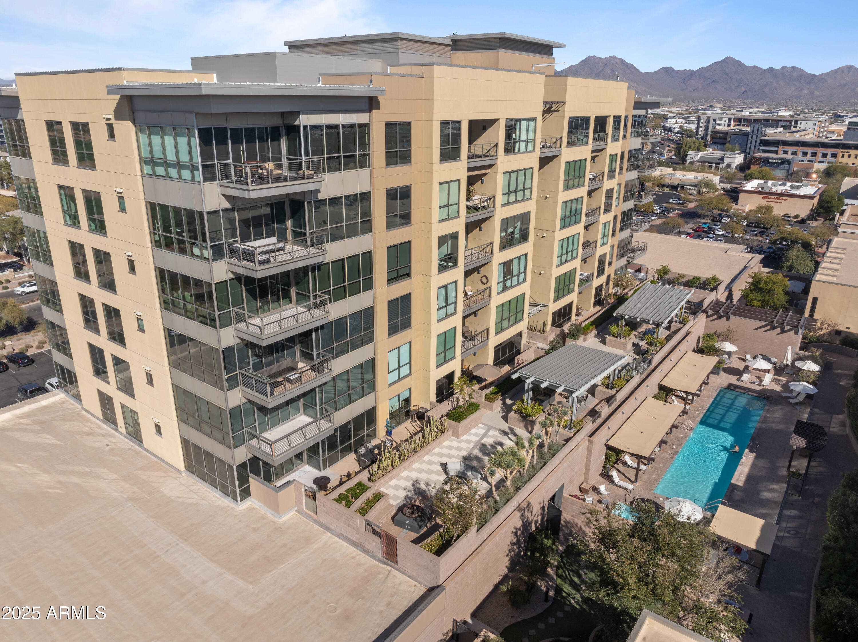 15215 N KIERLAND Boulevard # 106