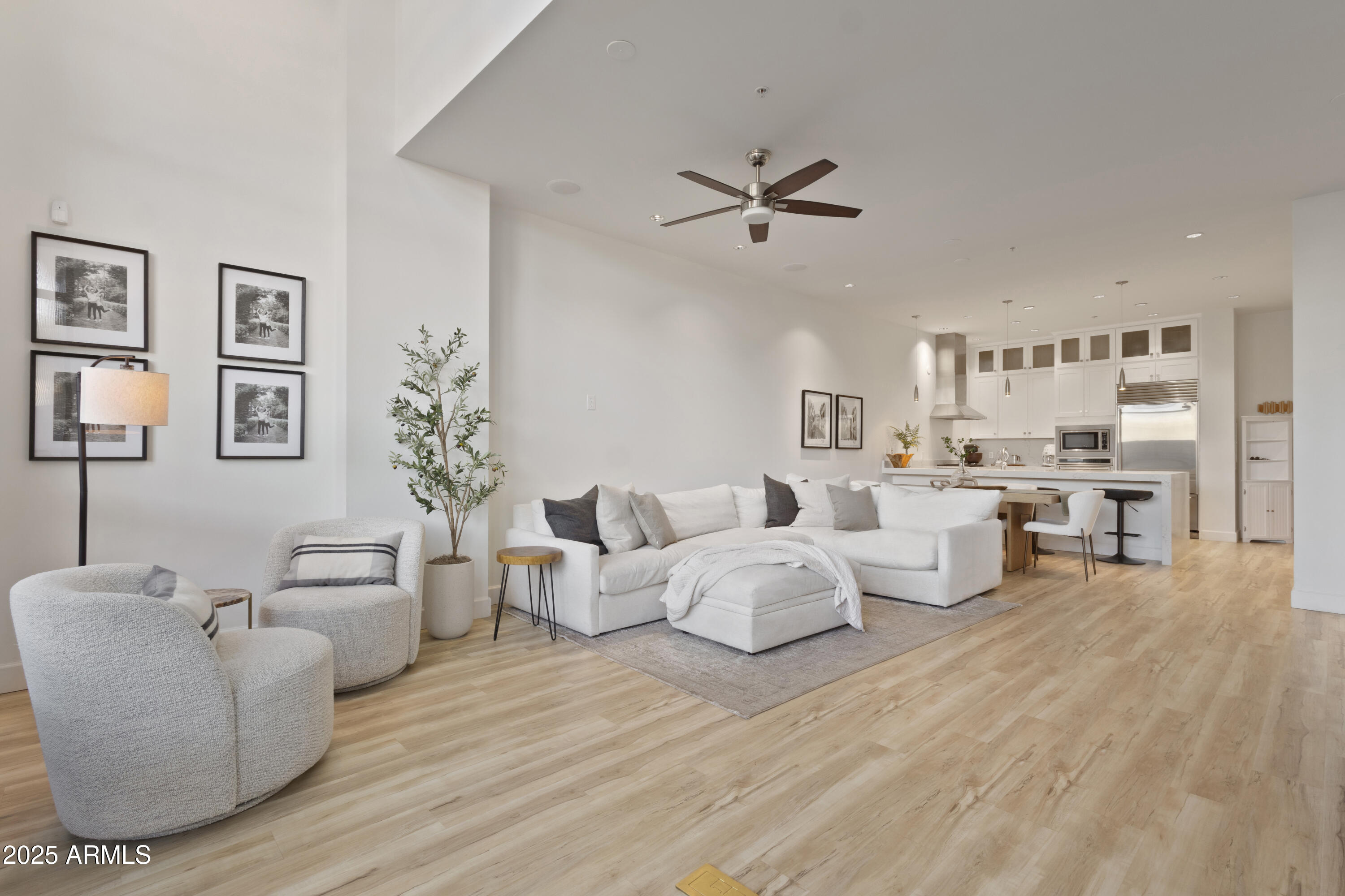 15215 N KIERLAND Boulevard # 106