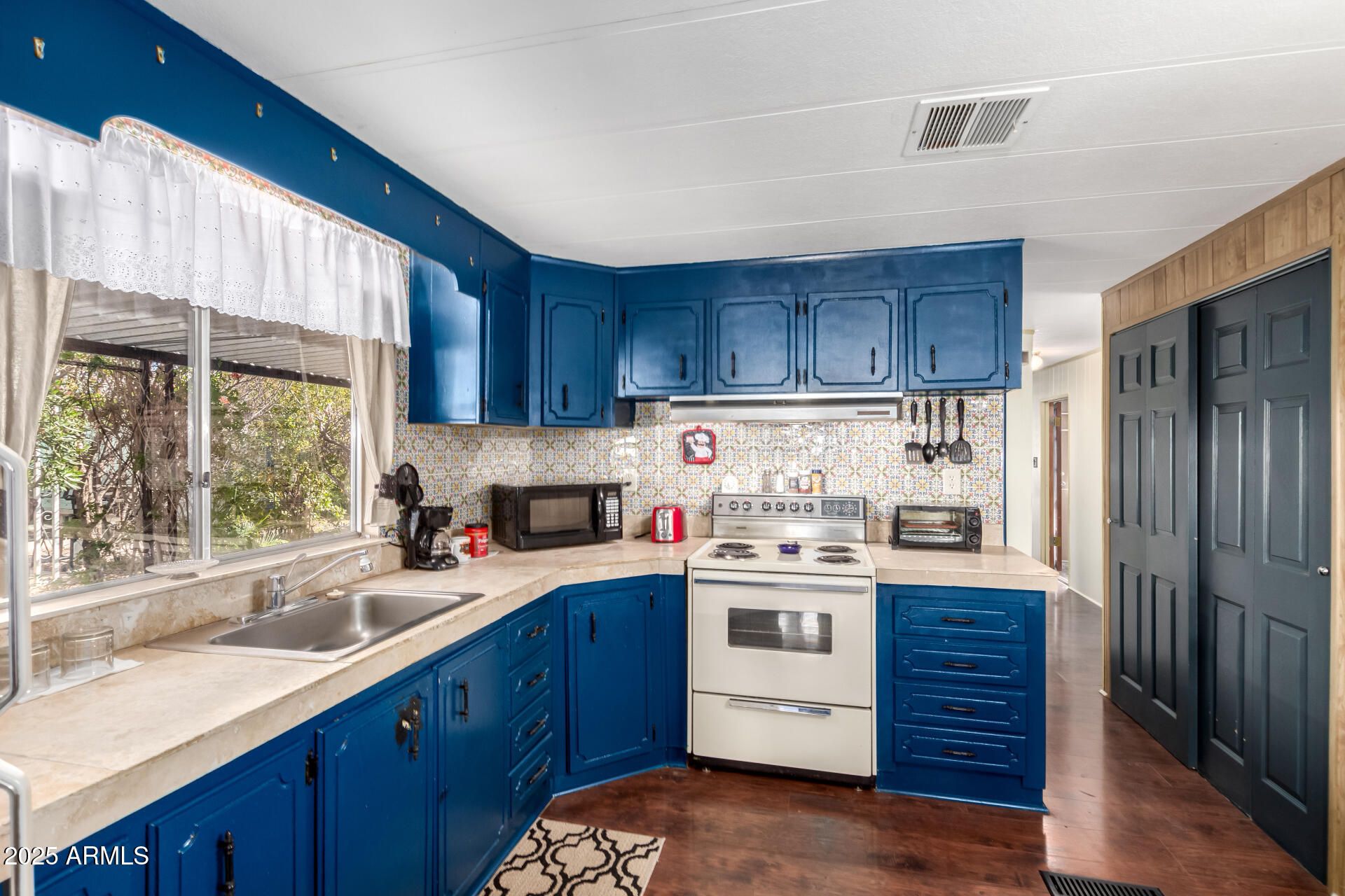 3405 S Tomahawk Road # 111