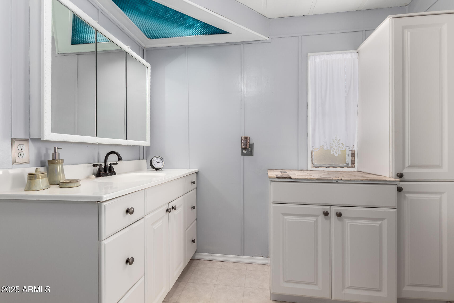 3405 S Tomahawk Road # 111