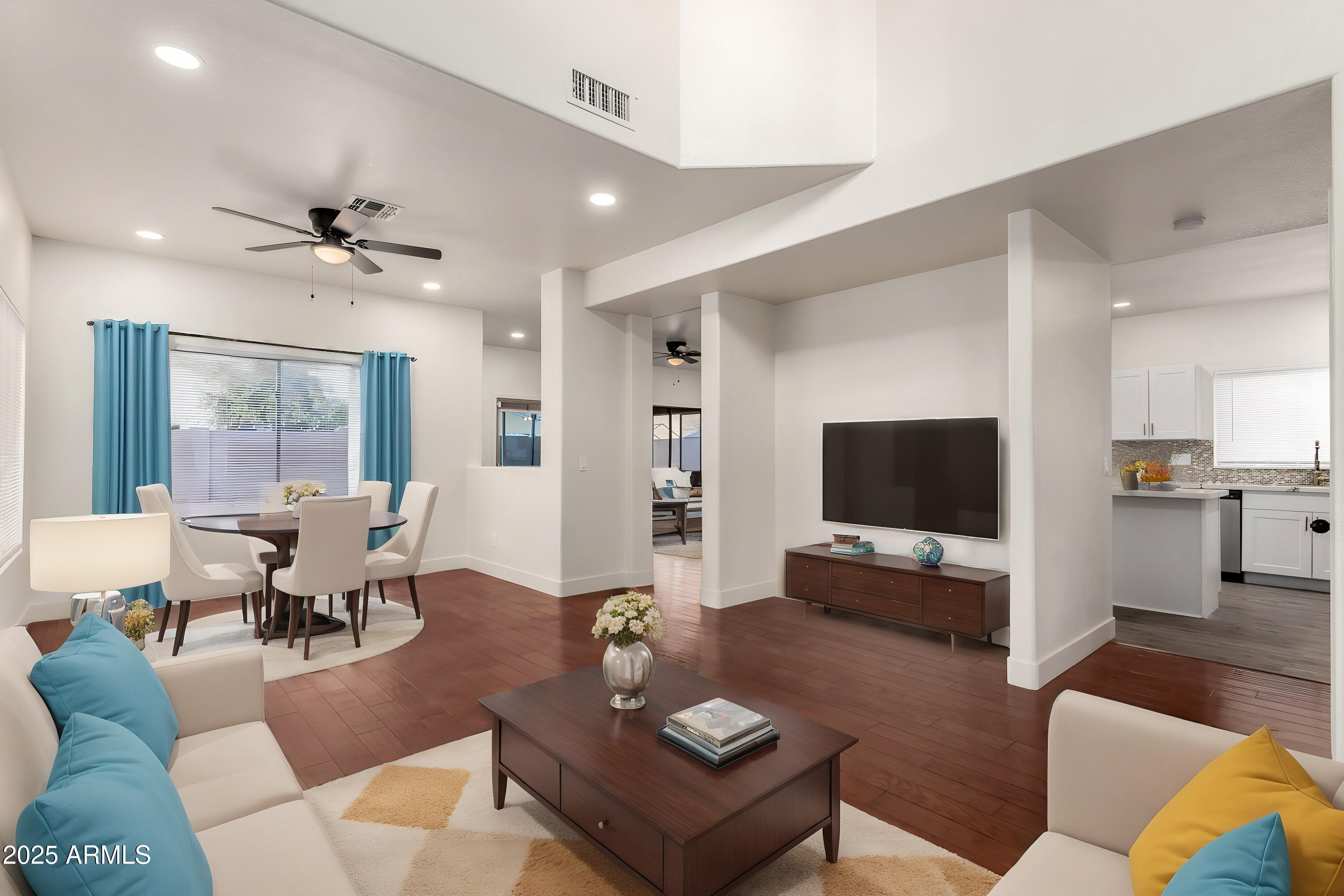 6338 W HILTON Avenue