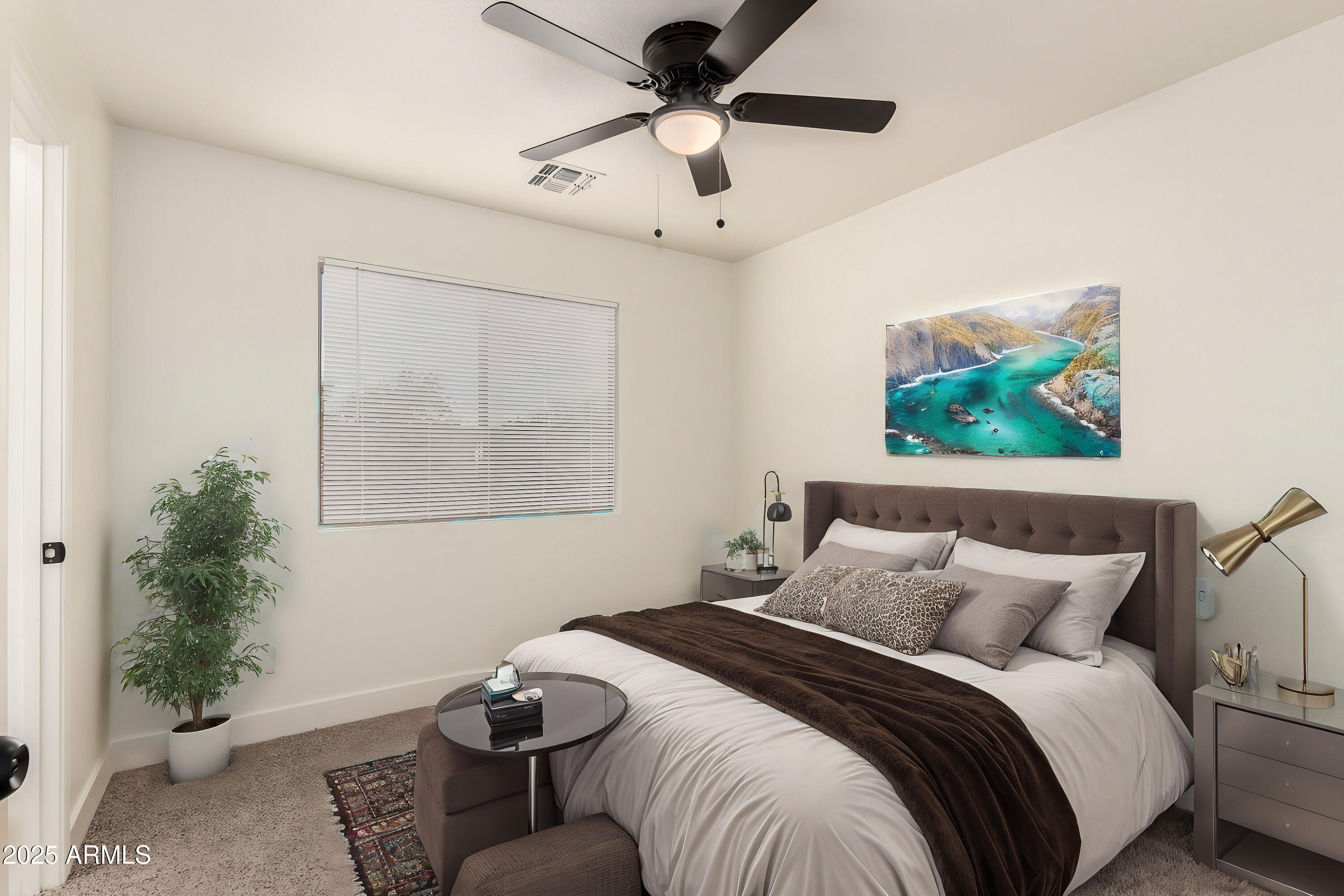 6338 W HILTON Avenue