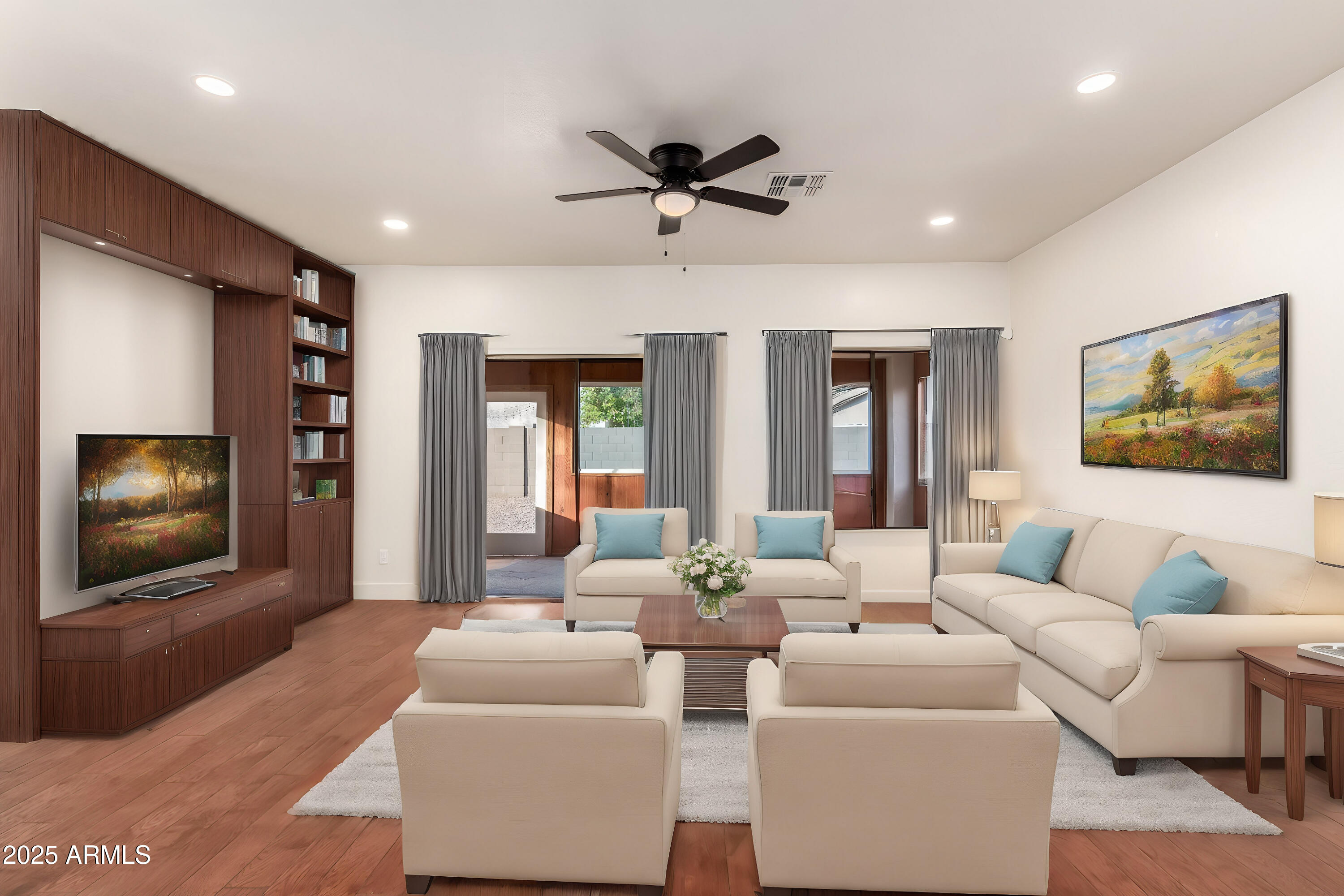 6338 W HILTON Avenue