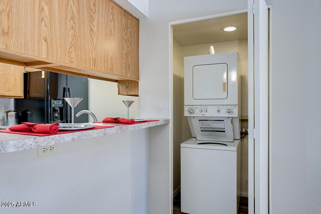 2146 W ISABELLA Avenue # 215