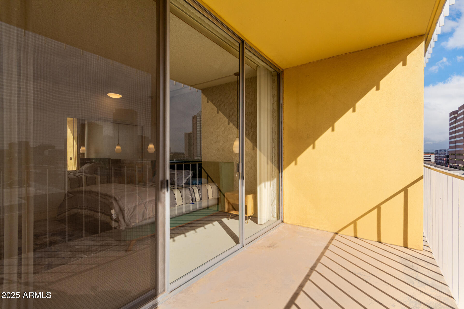 207 W CLARENDON Avenue # H5