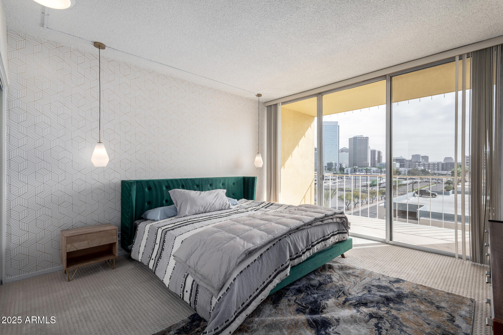 207 W CLARENDON Avenue # H5