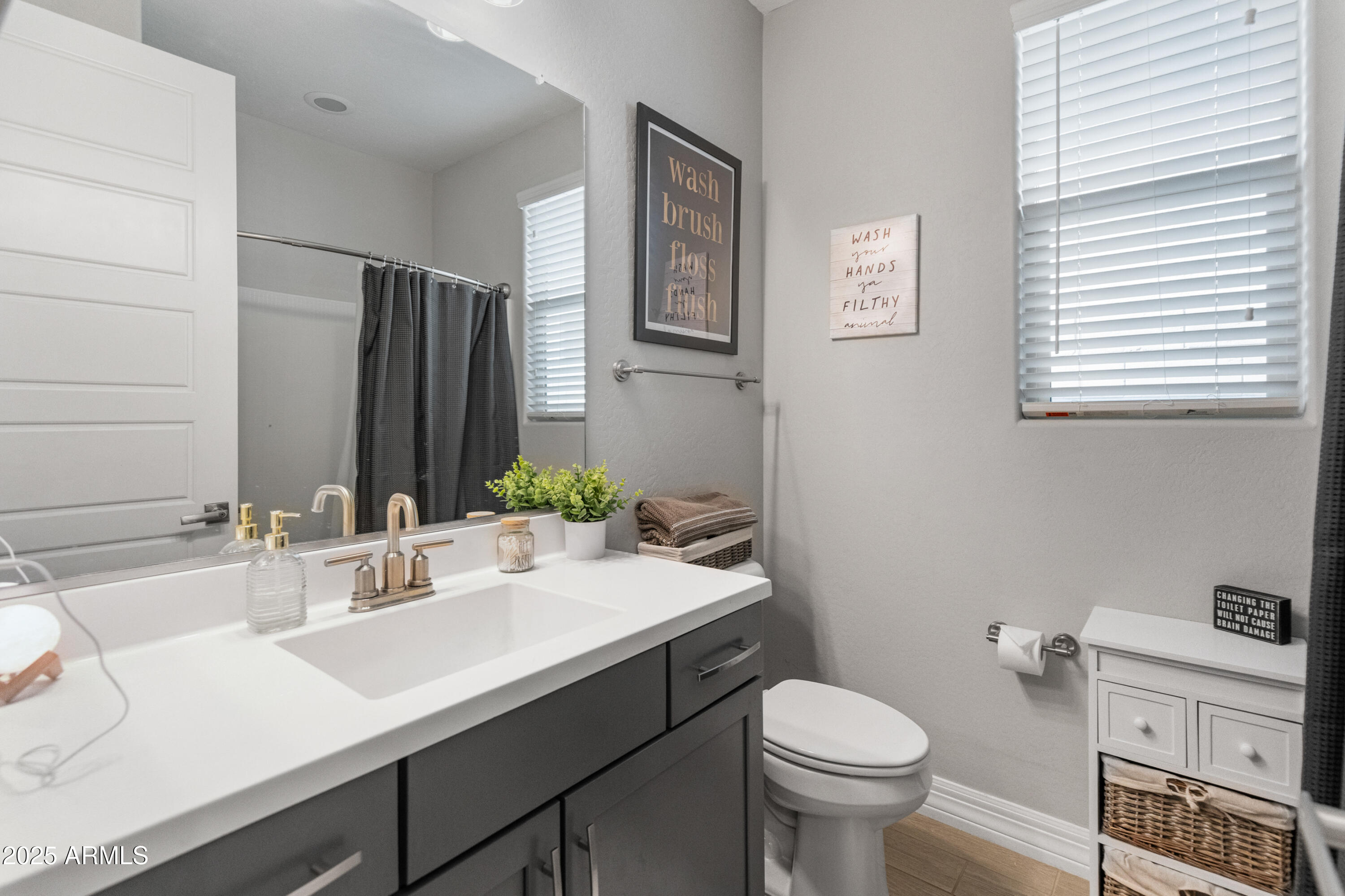 18768 W CLINTON Street