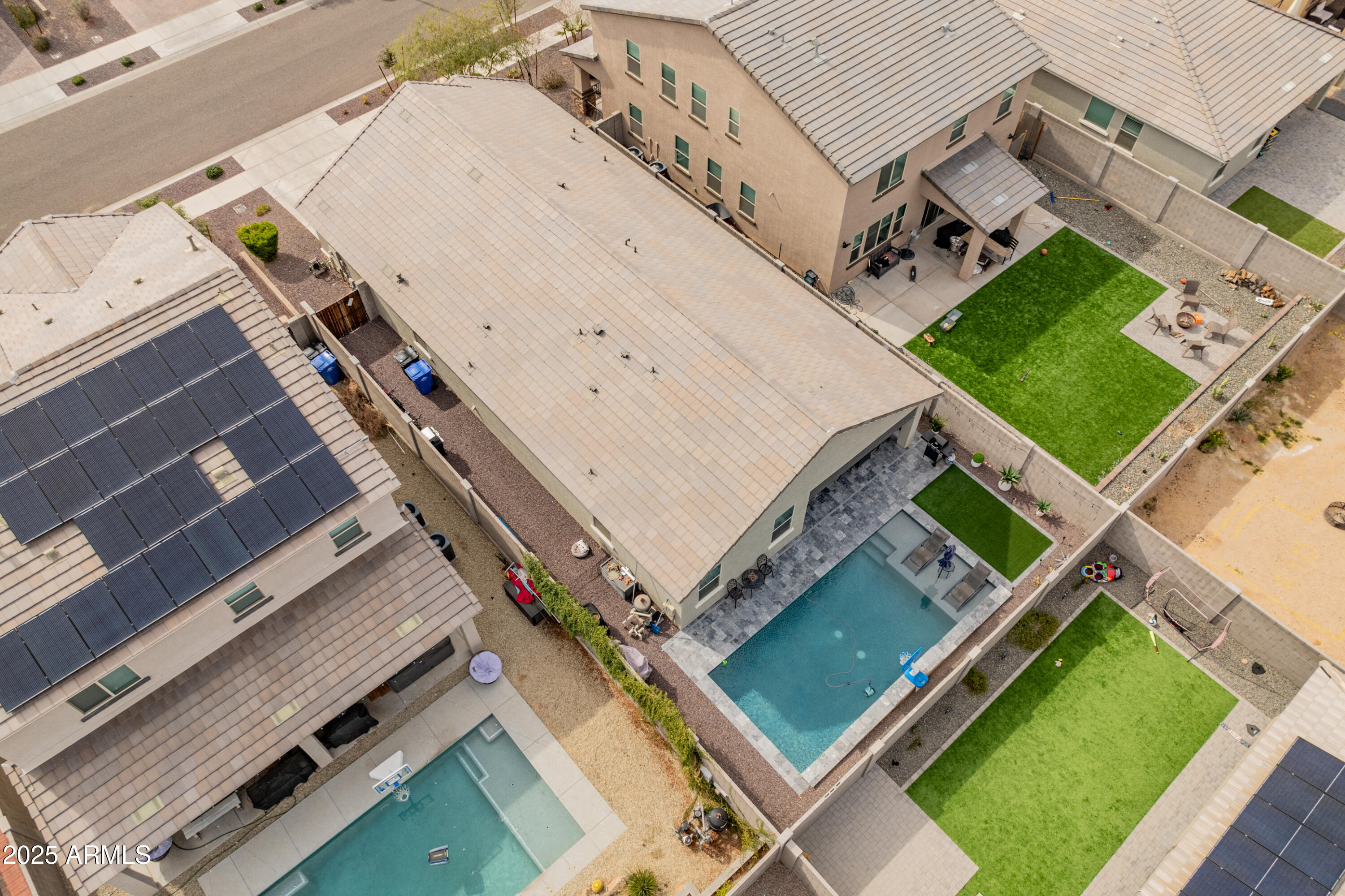 18768 W CLINTON Street