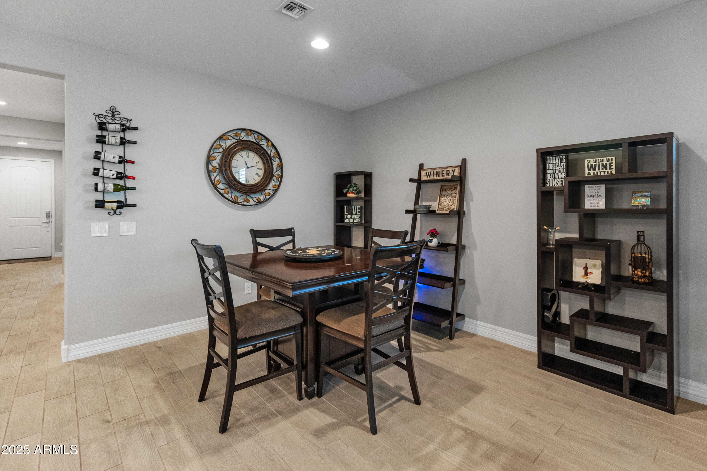 18768 W CLINTON Street