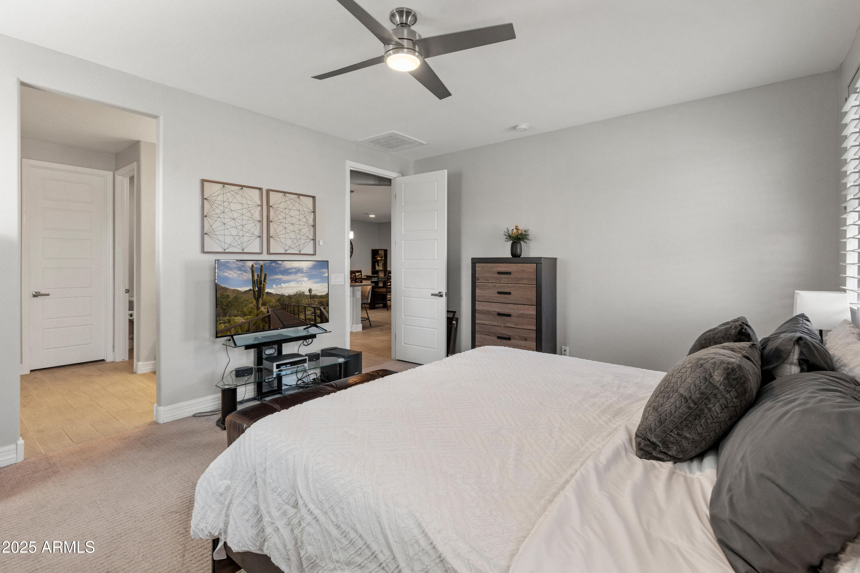 18768 W CLINTON Street