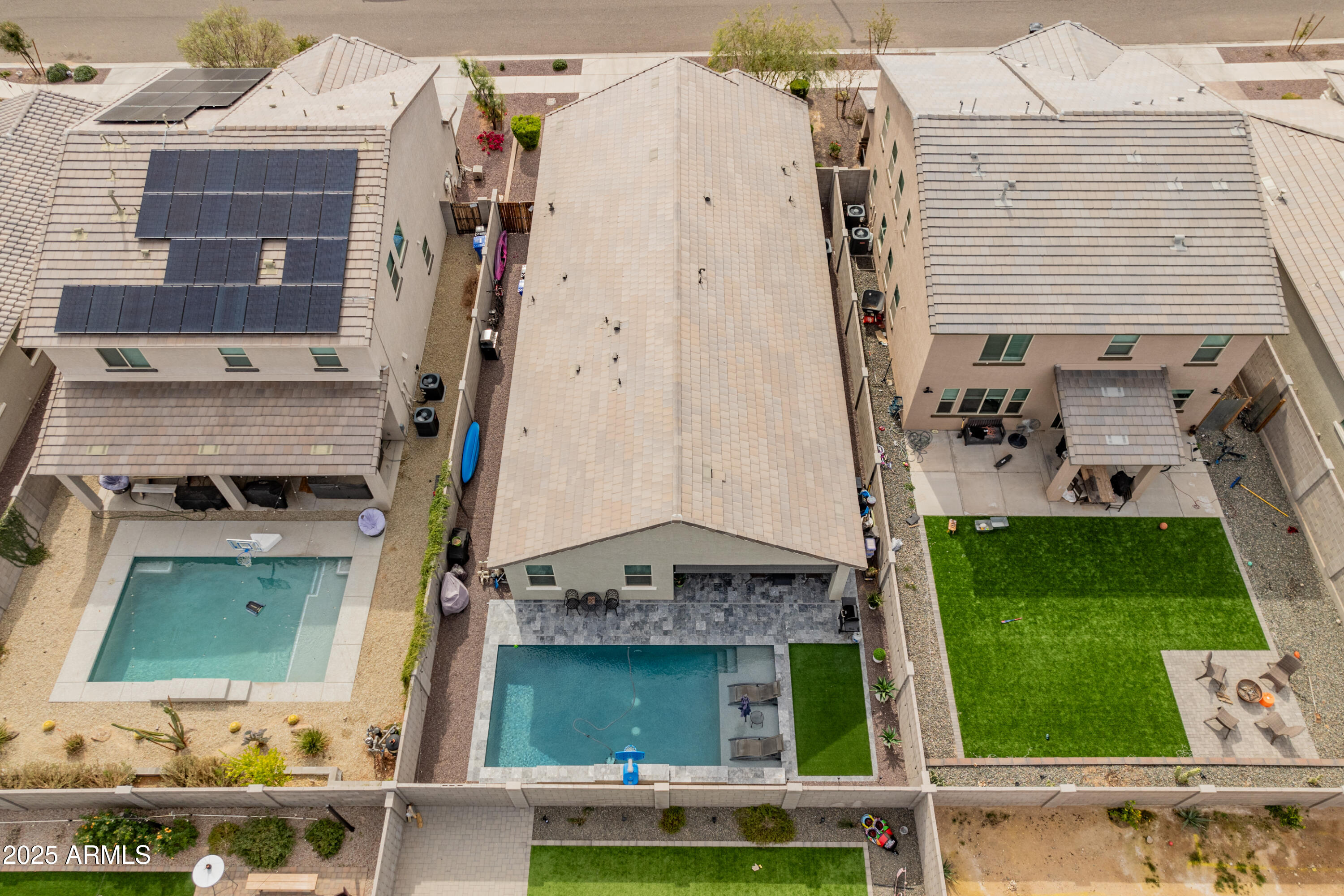 18768 W CLINTON Street