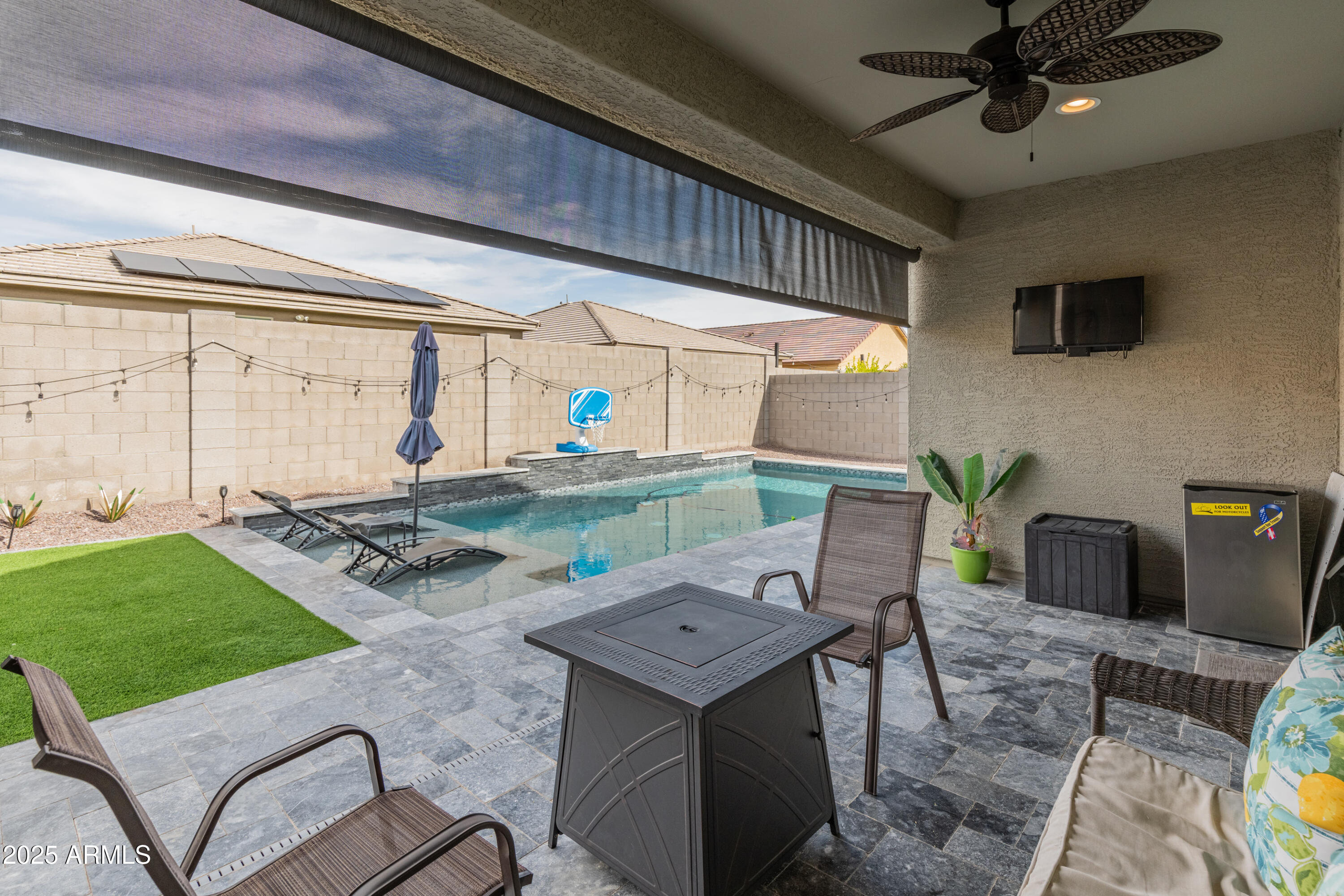 18768 W CLINTON Street