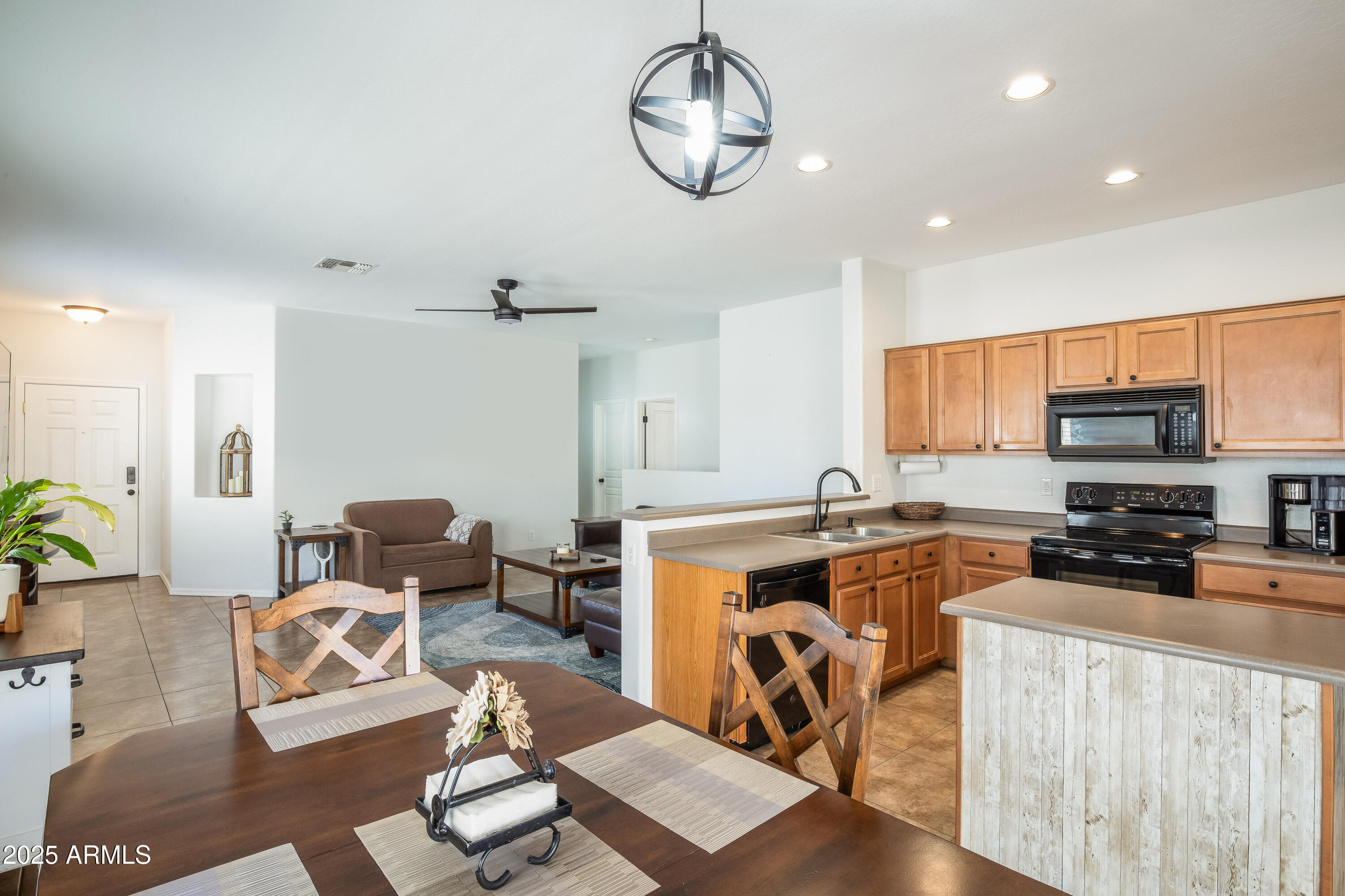 3648 W MEDINAH Court