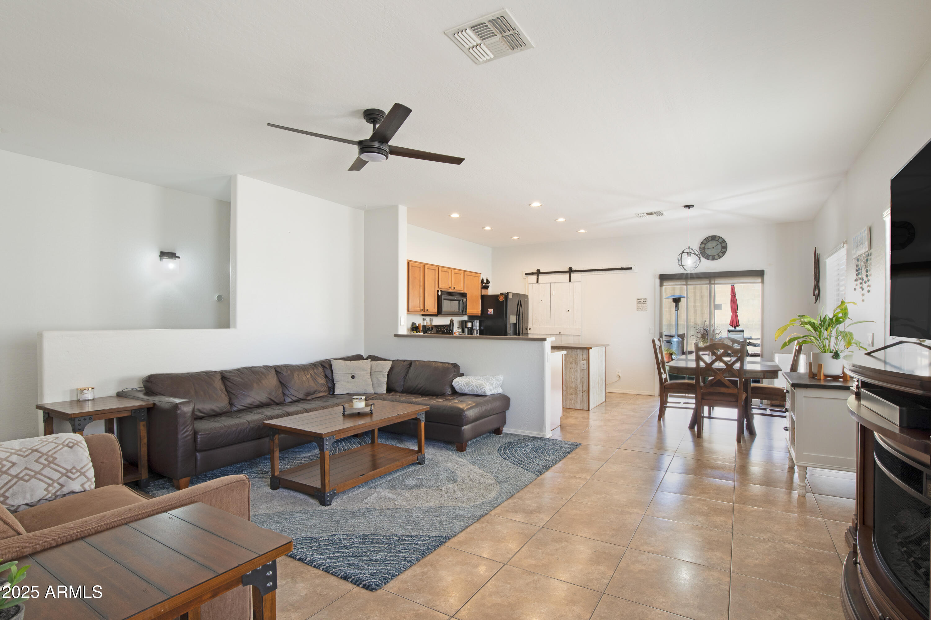 3648 W MEDINAH Court