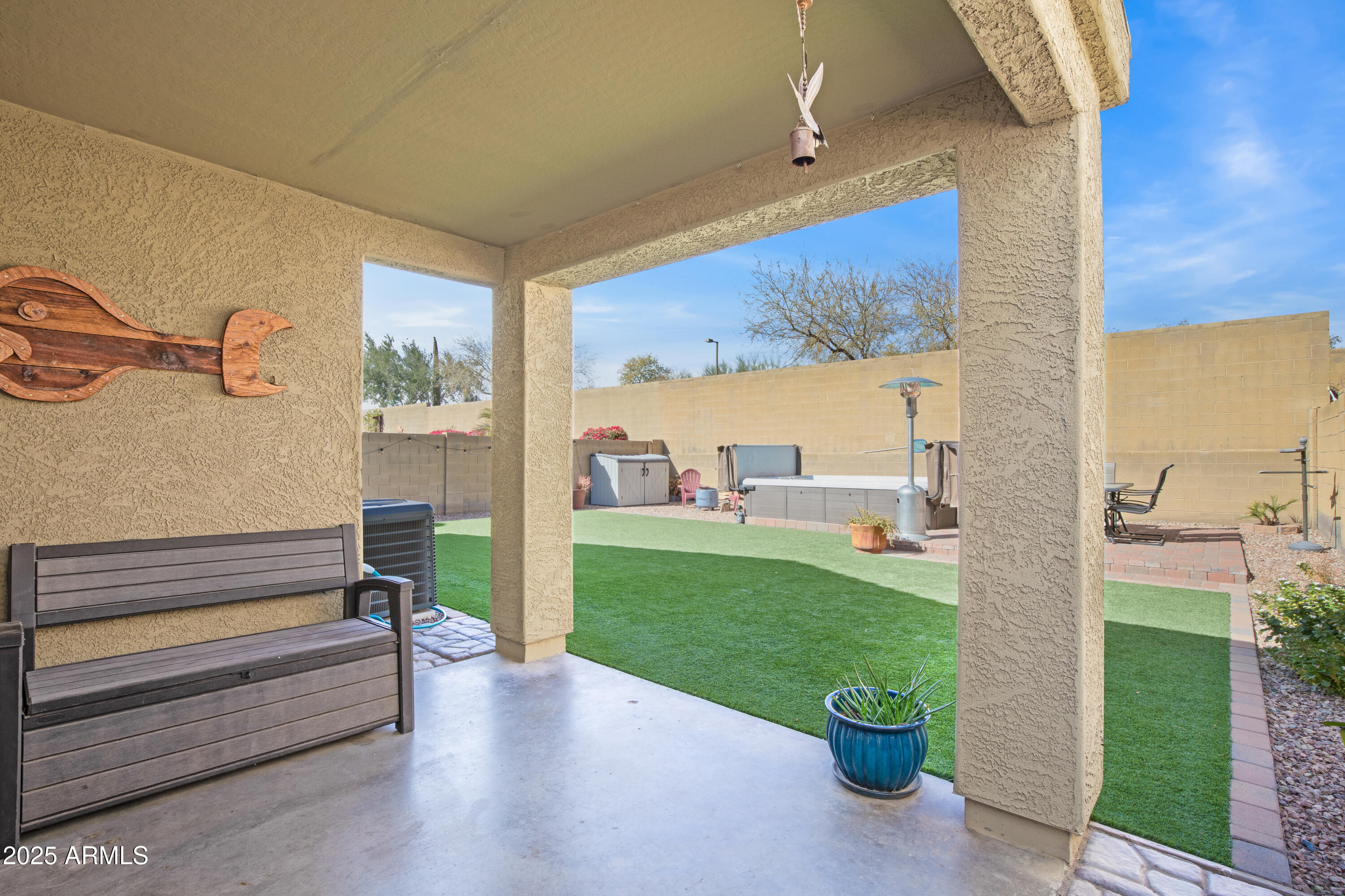 3648 W MEDINAH Court