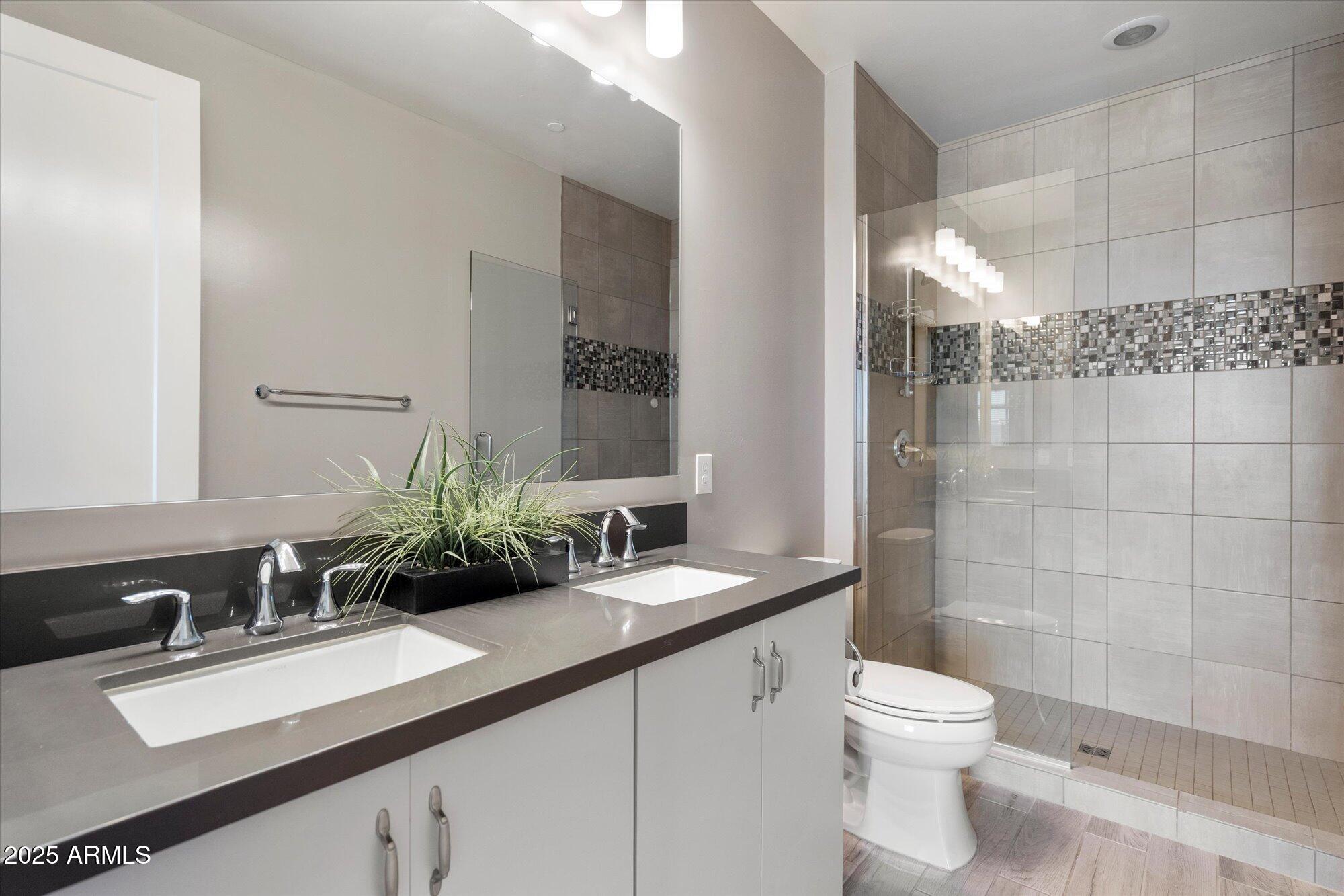 1717 E MORTEN Avenue # 44