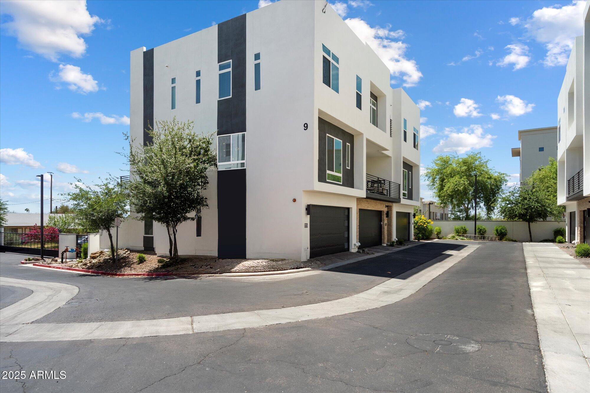 1717 E MORTEN Avenue # 44