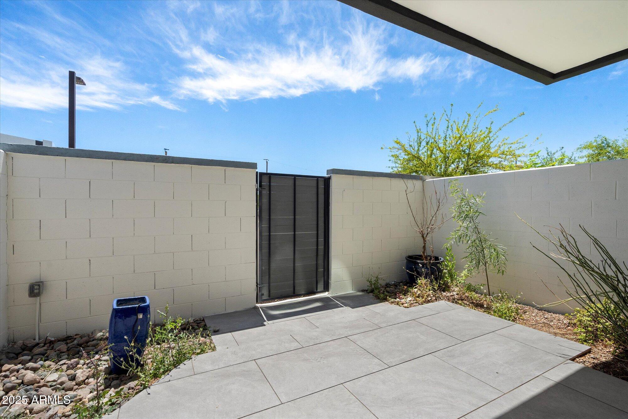 1717 E MORTEN Avenue # 44