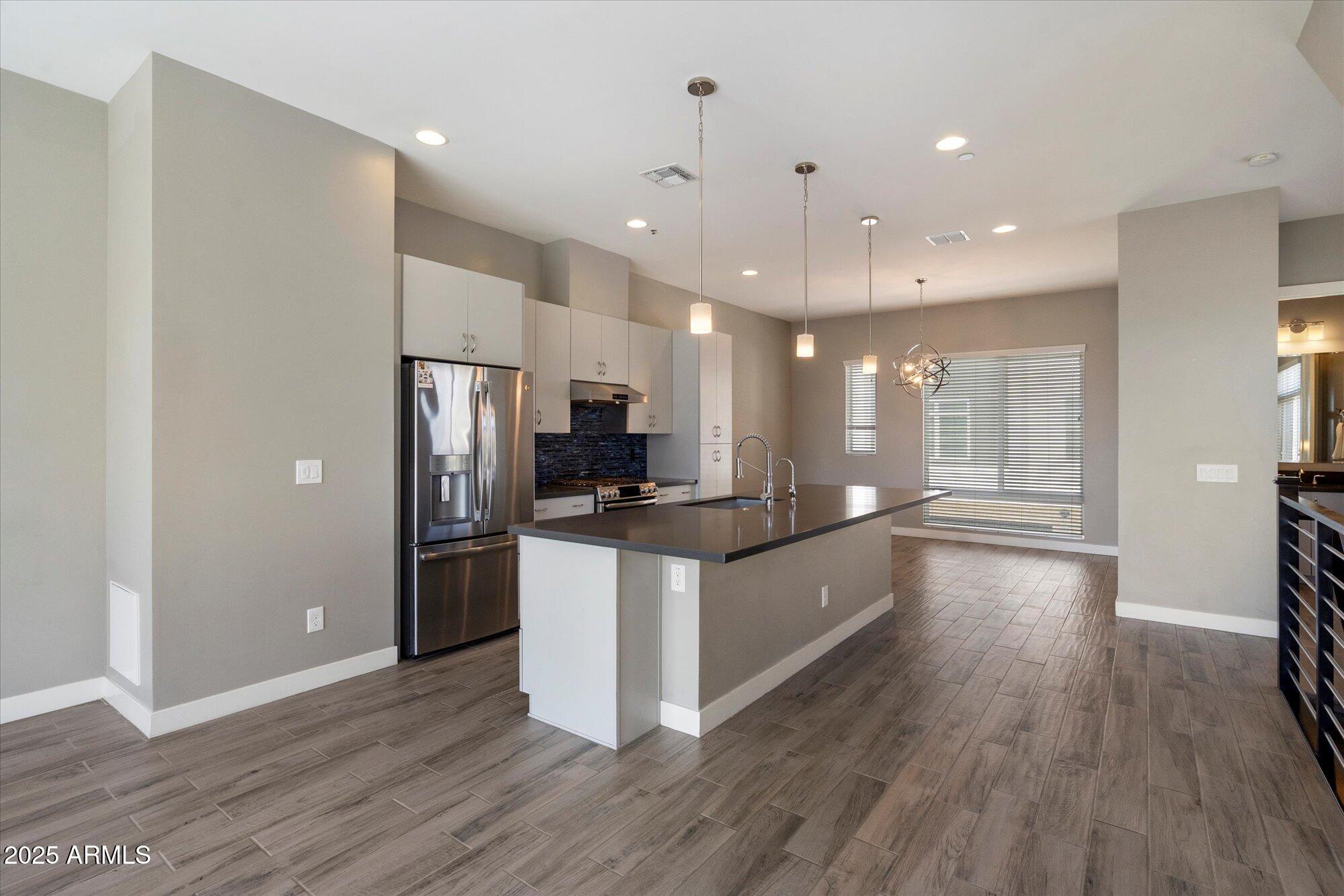 1717 E MORTEN Avenue # 44