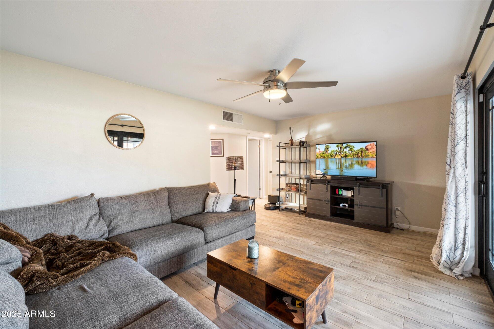 2310 W STELLA Lane