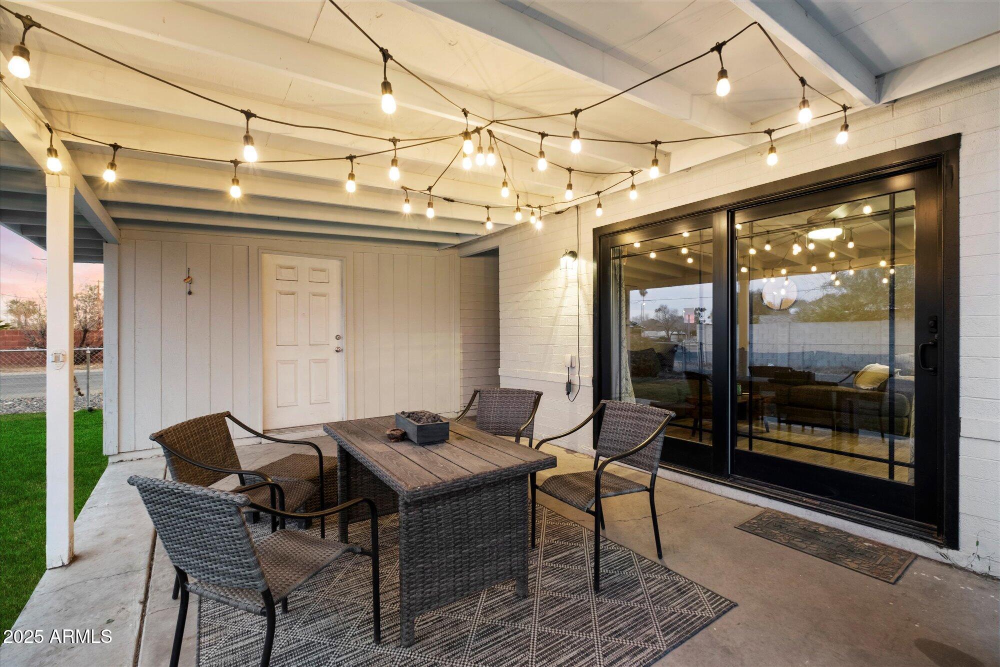 2310 W STELLA Lane