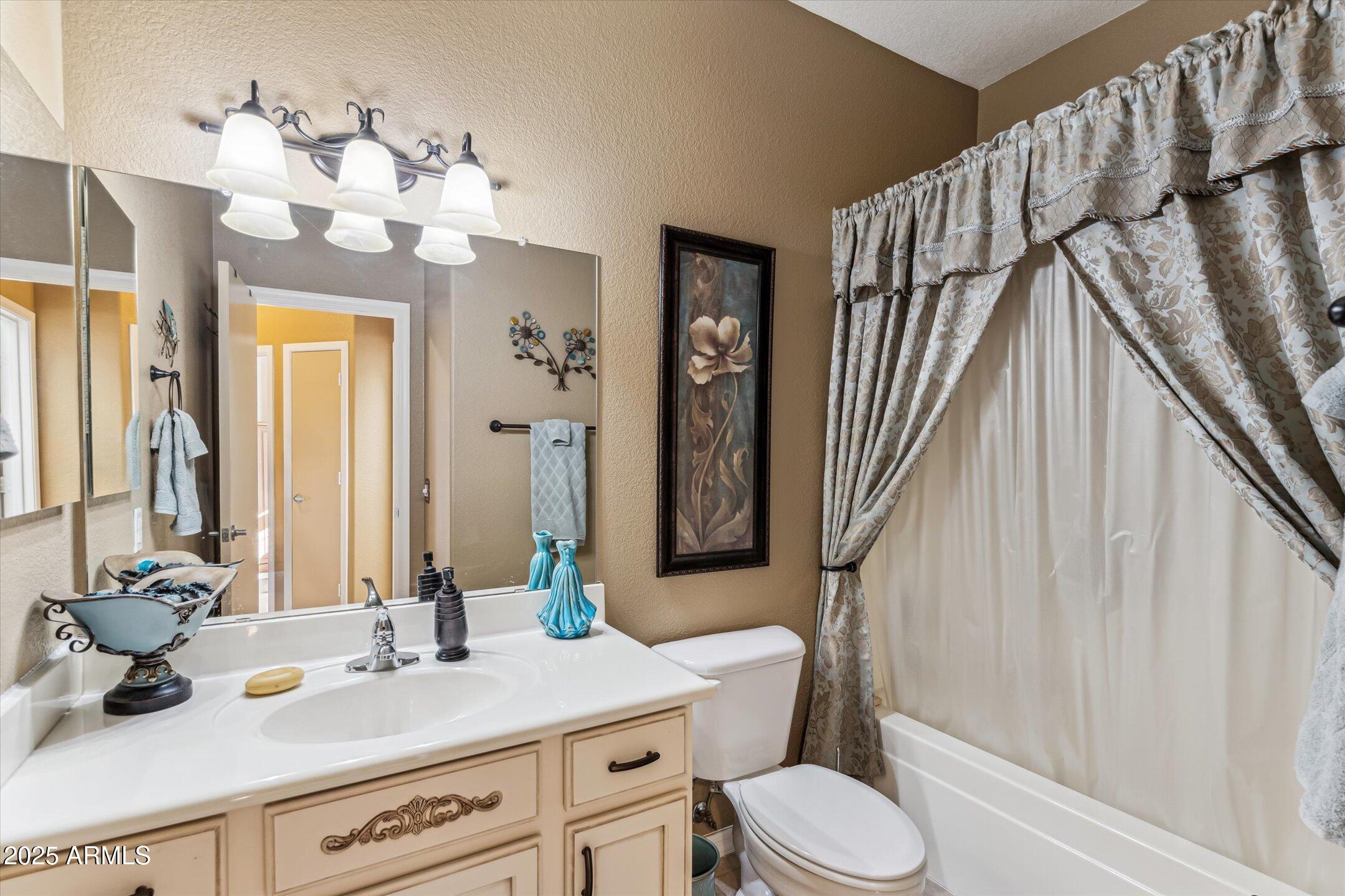 9796 E Stone Cir Lane