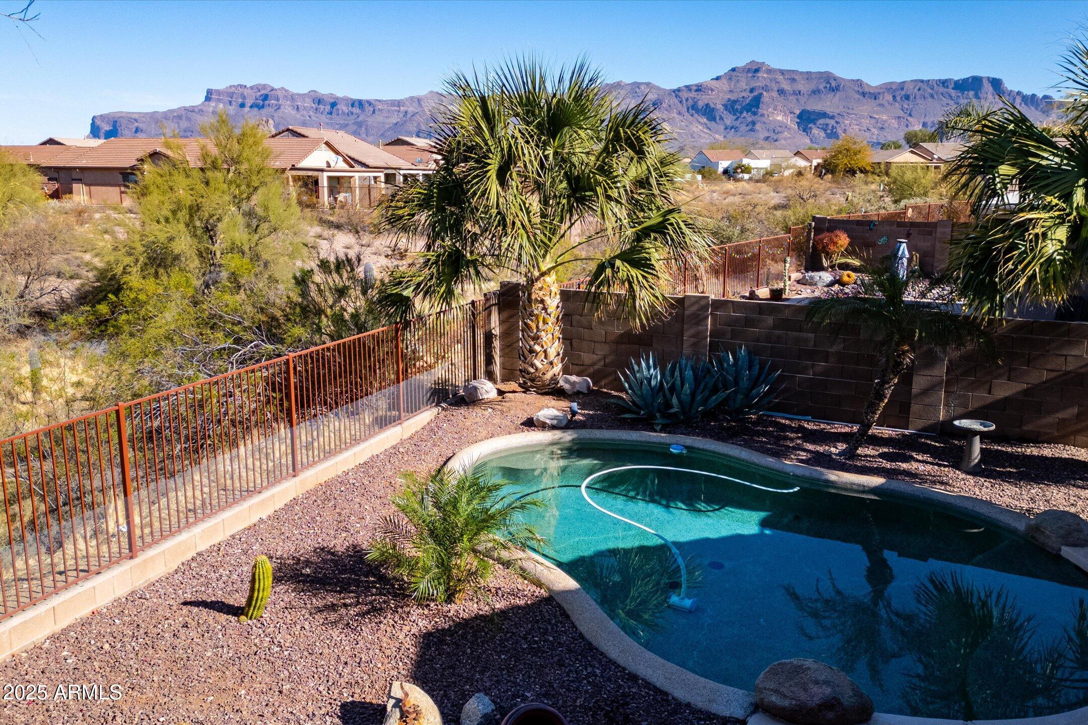 9796 E Stone Cir Lane