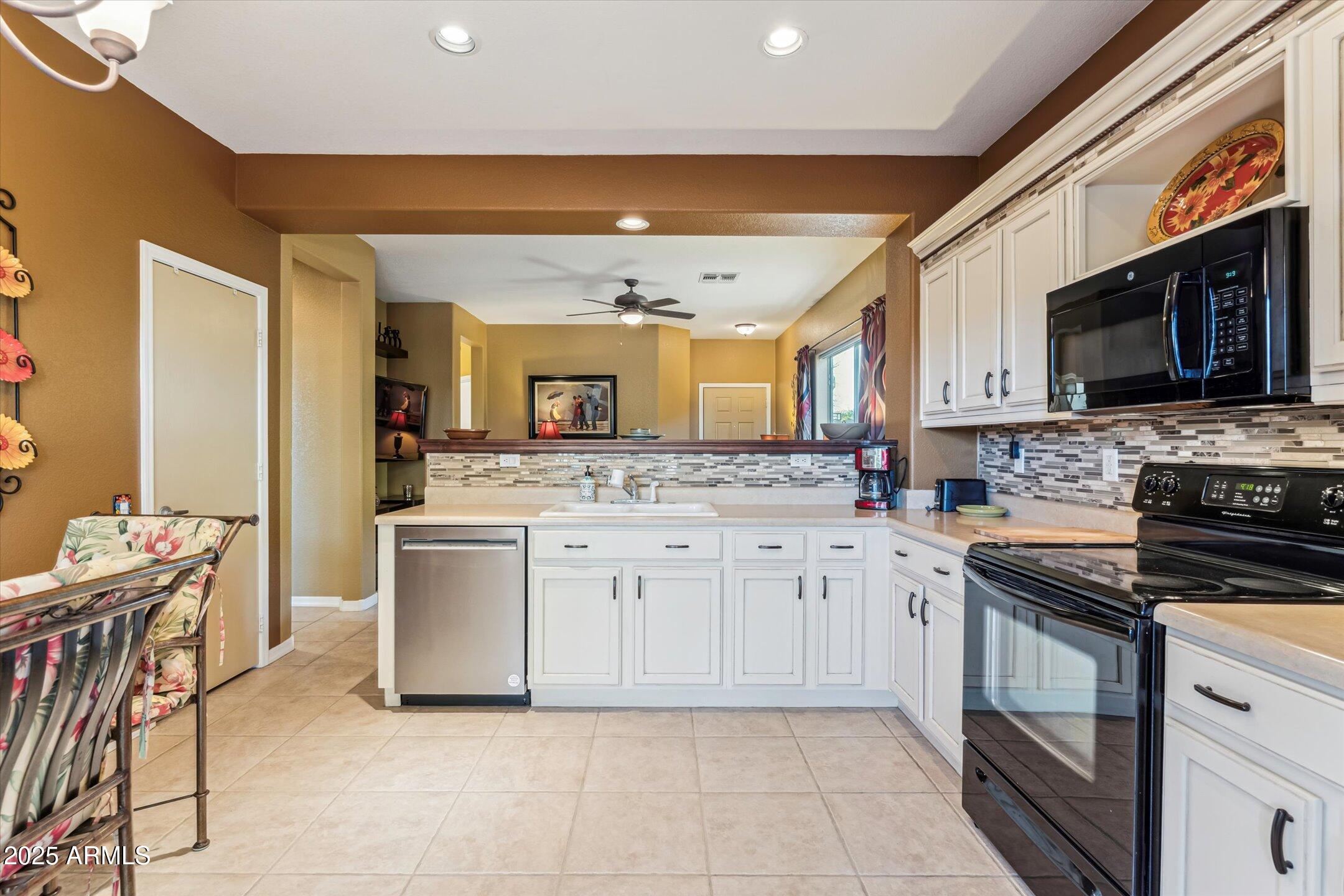 9796 E Stone Cir Lane