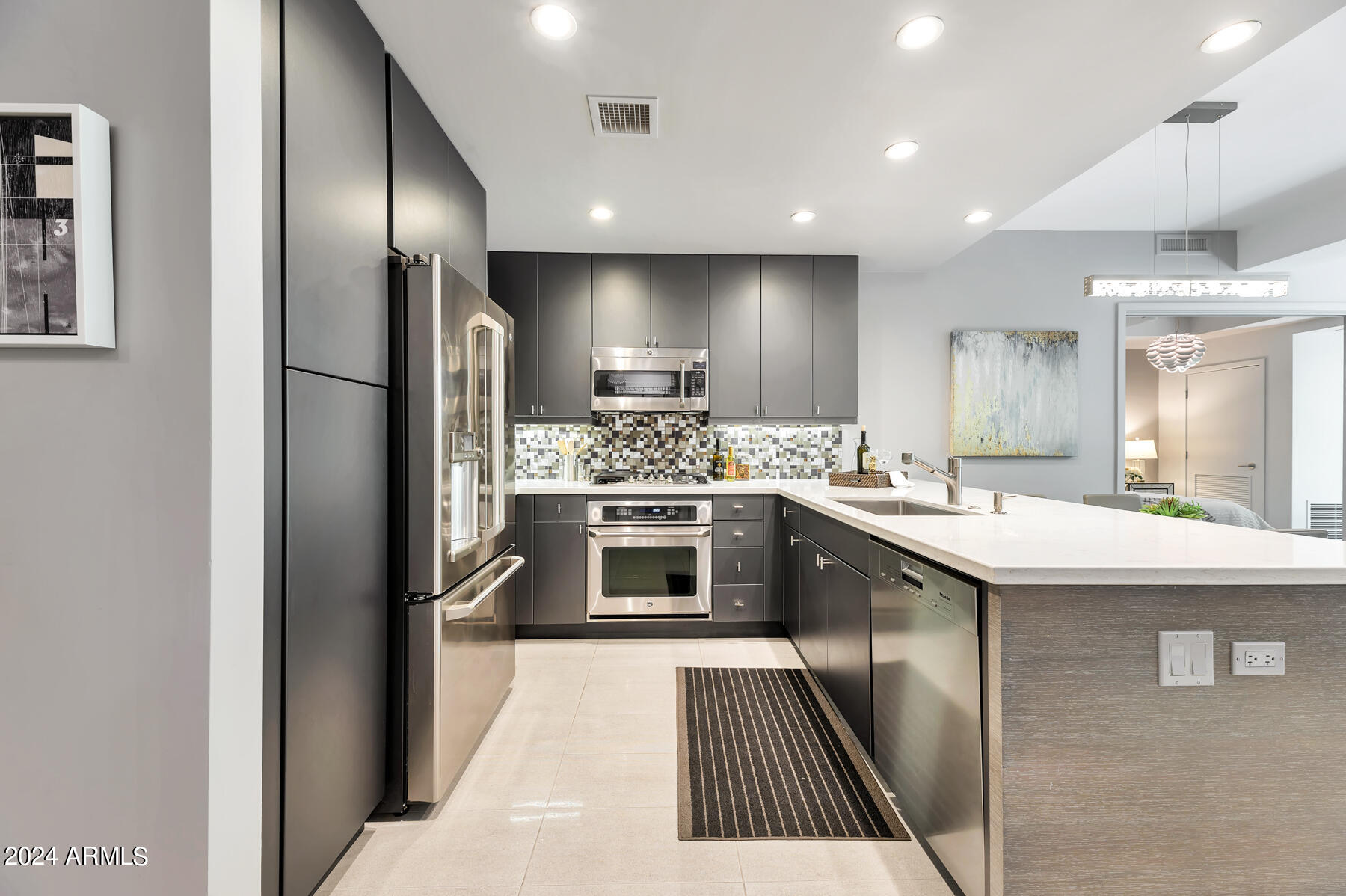 7151 E RANCHO VISTA Drive # 2007