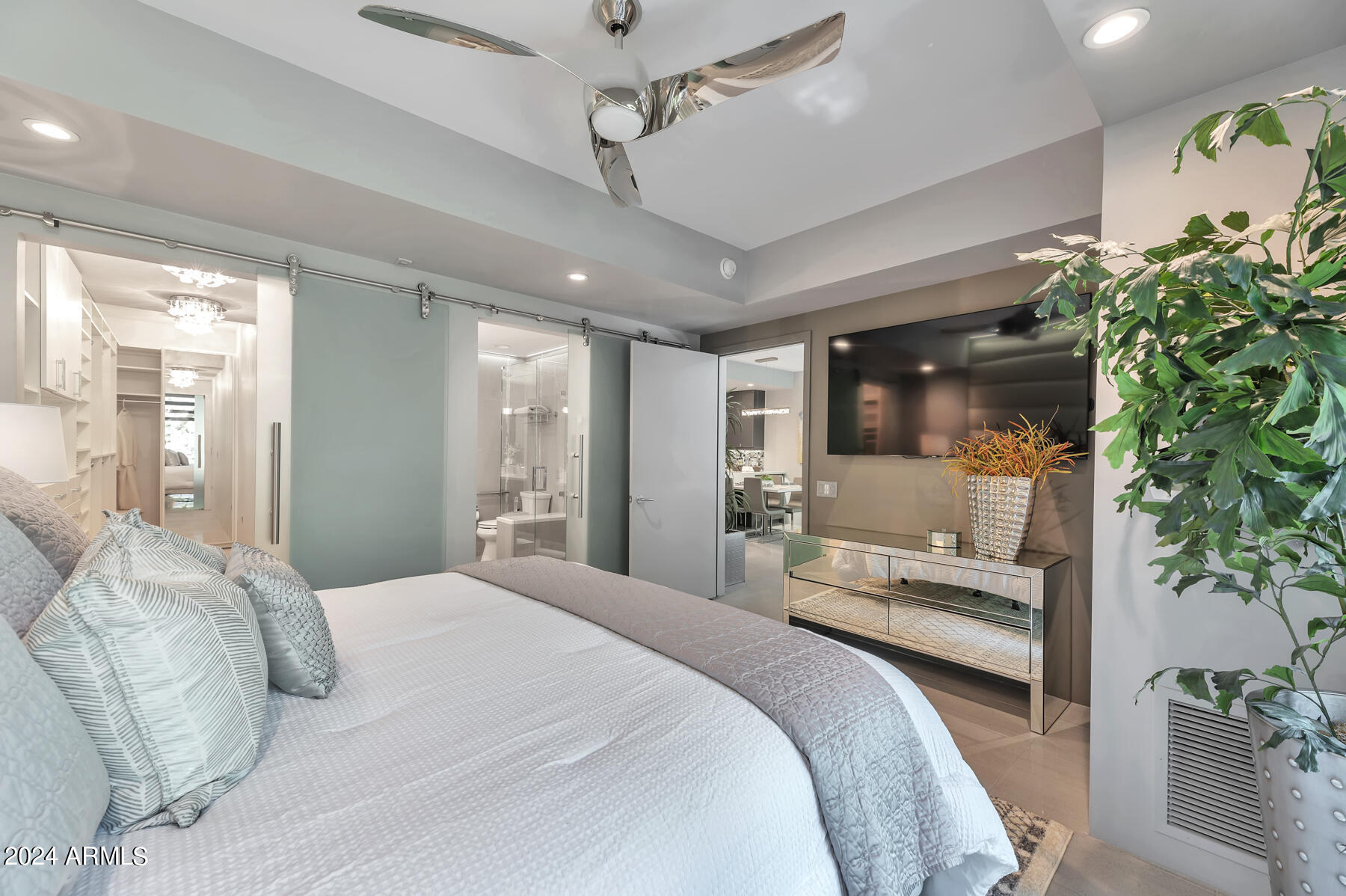 7151 E RANCHO VISTA Drive # 2007