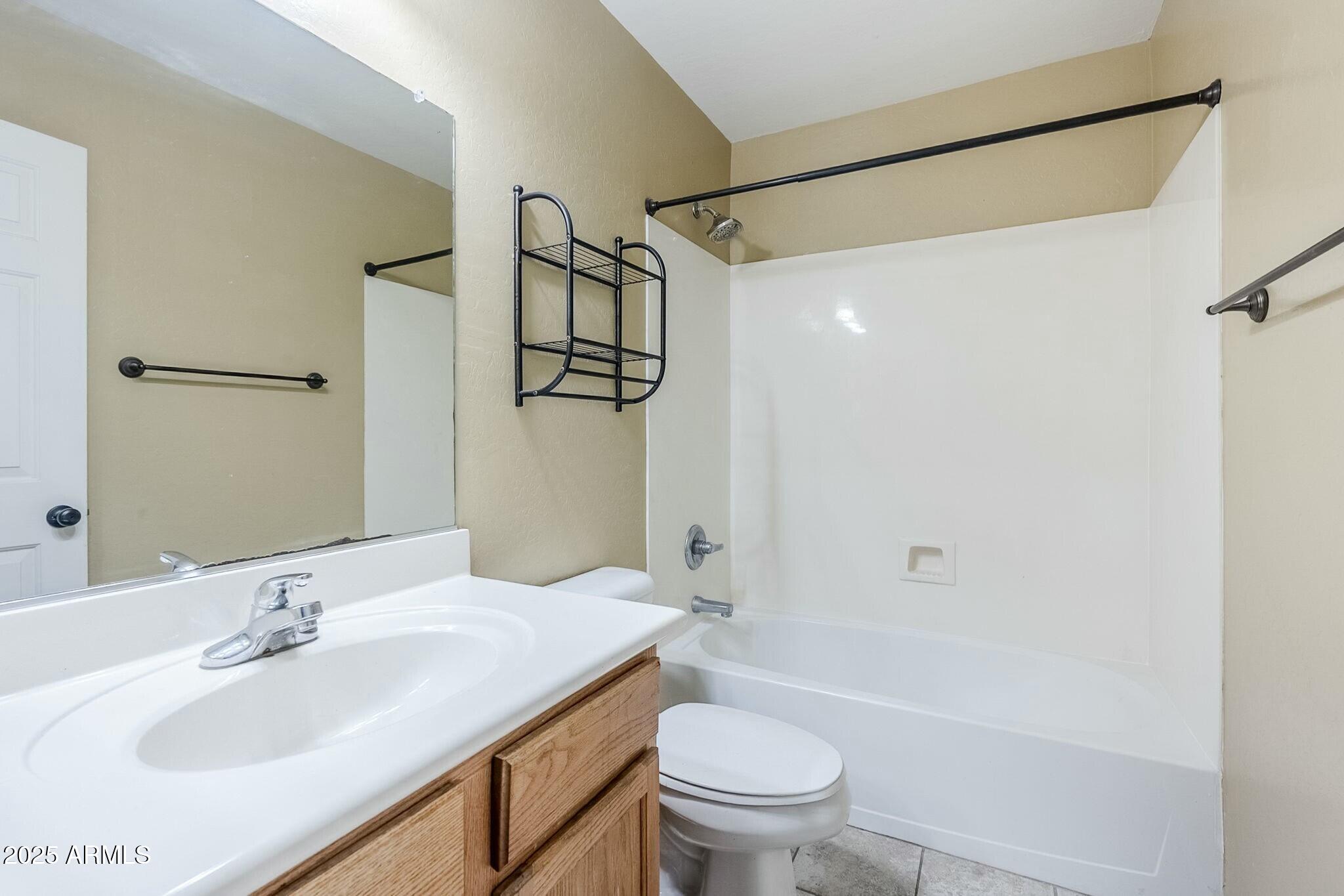 1186 E BRADSTOCK Way