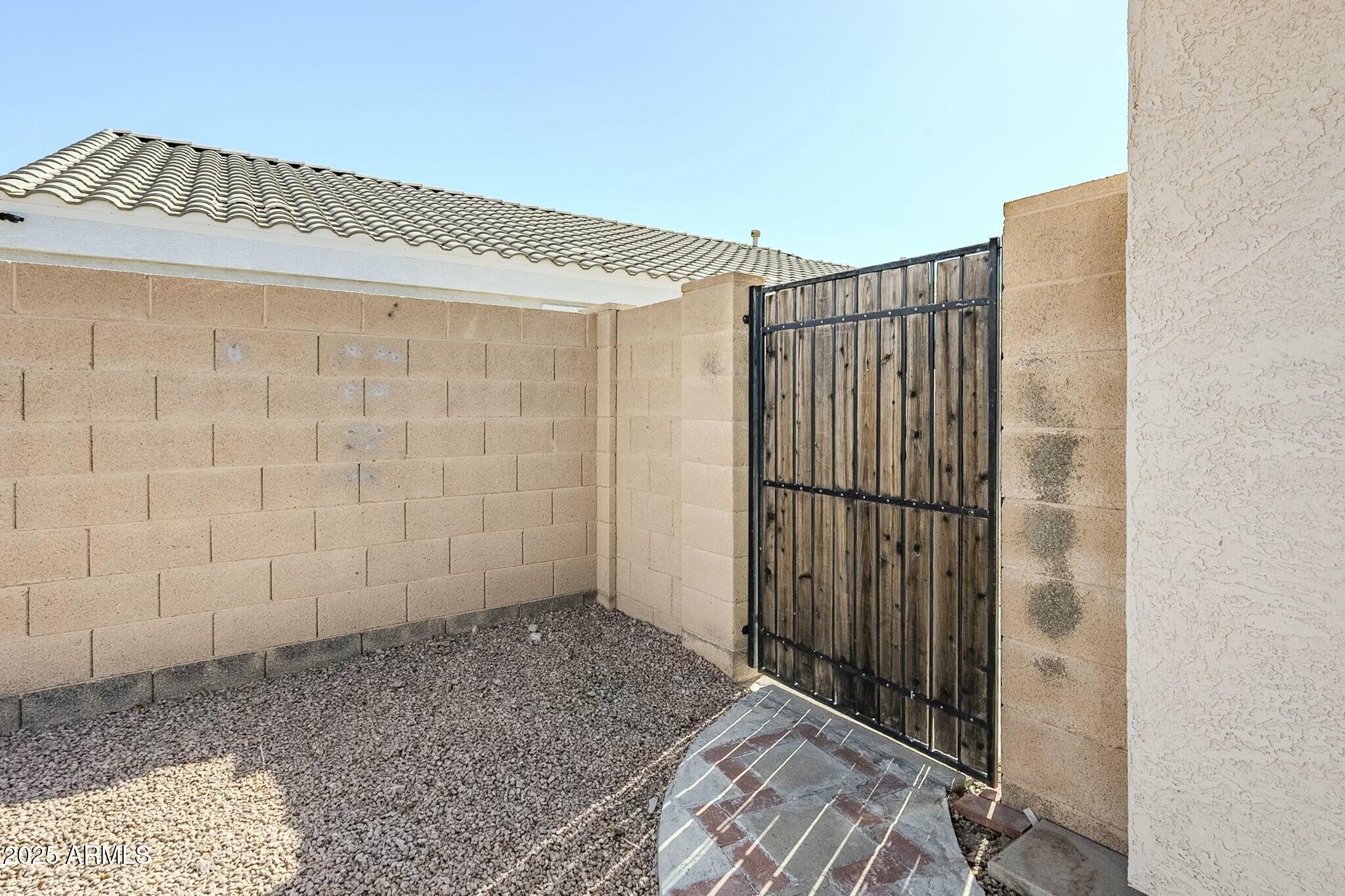 1186 E BRADSTOCK Way