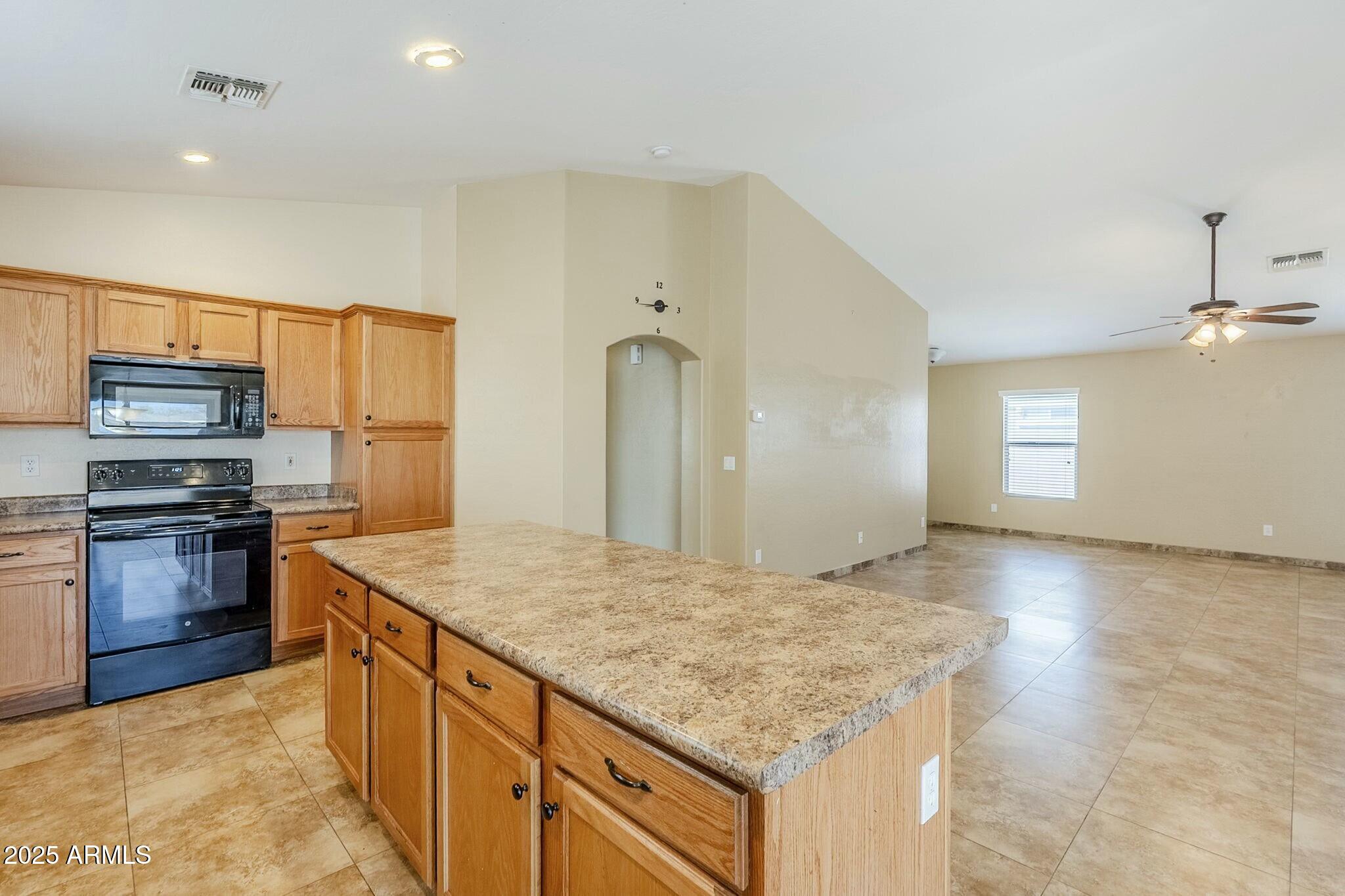 1186 E BRADSTOCK Way