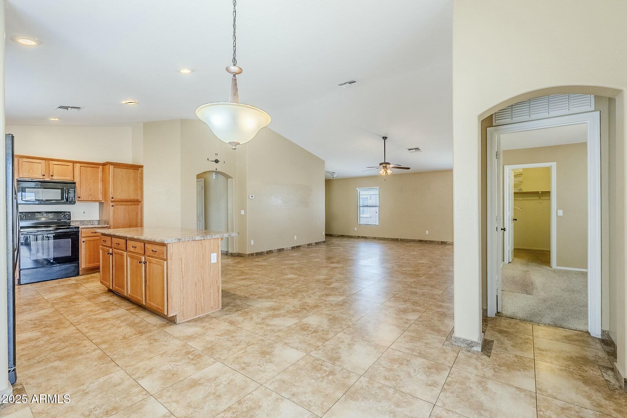 1186 E BRADSTOCK Way