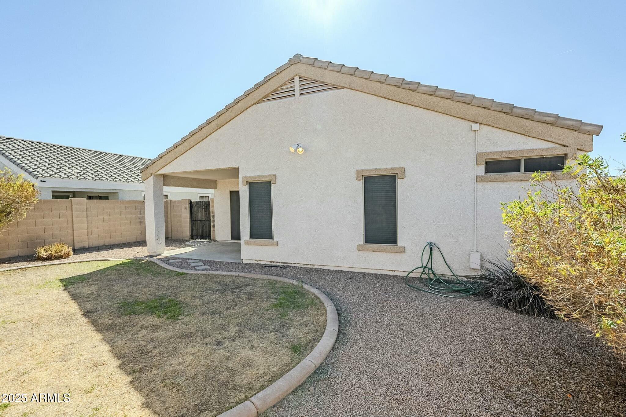 1186 E BRADSTOCK Way